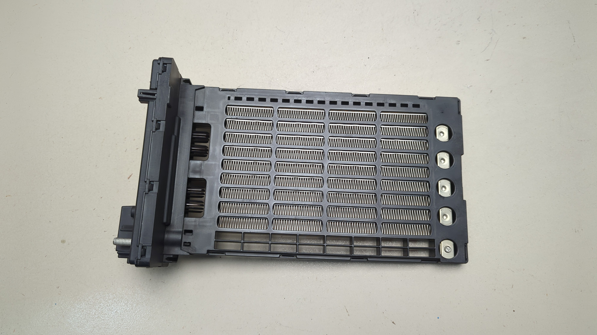 Радиатор отопителя электрический