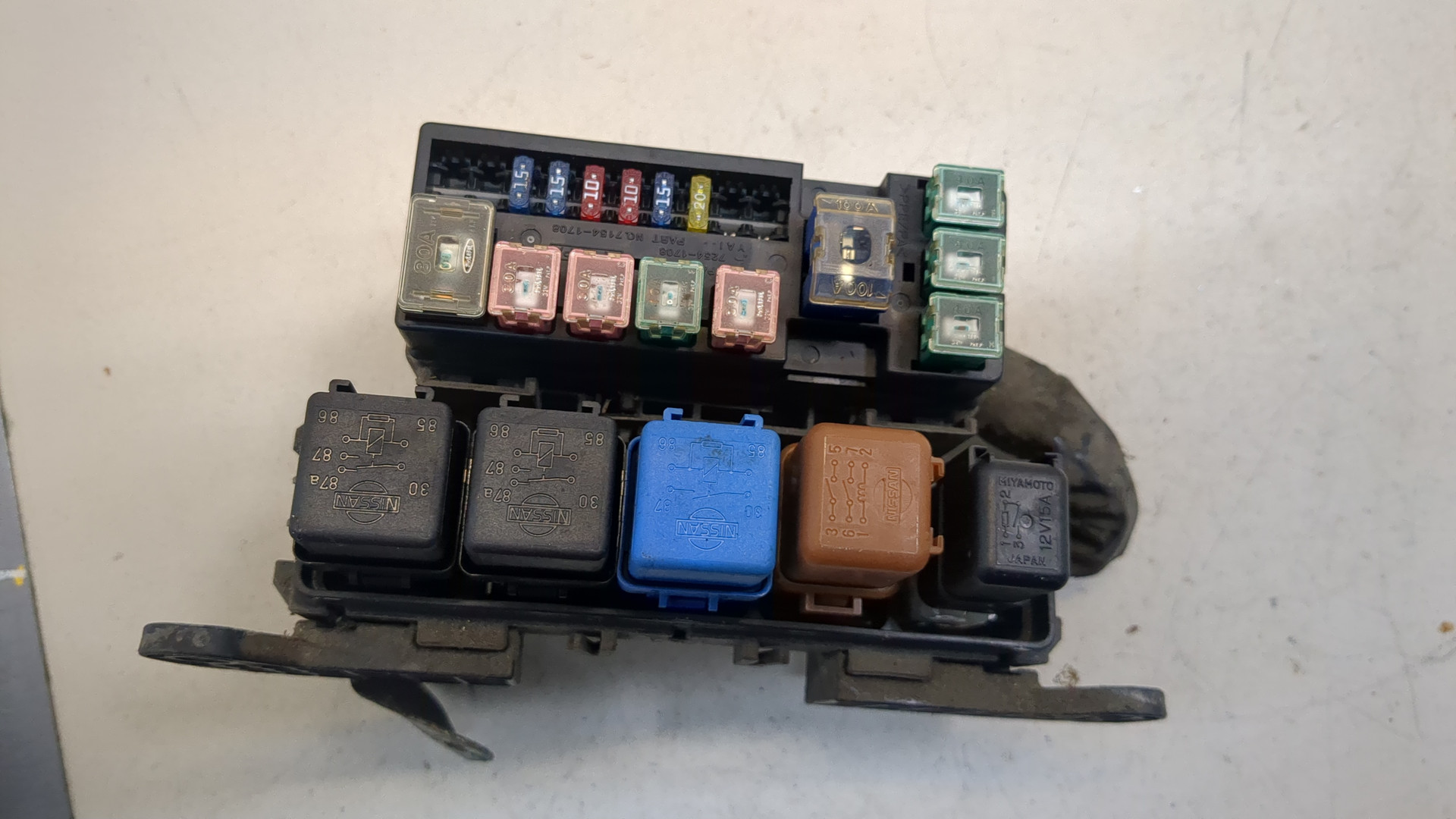 Блок предохранителей