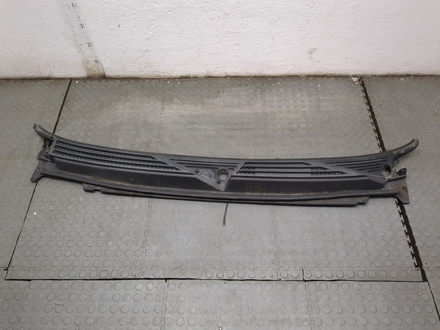 Решетка стеклоочистителей (Жабо)