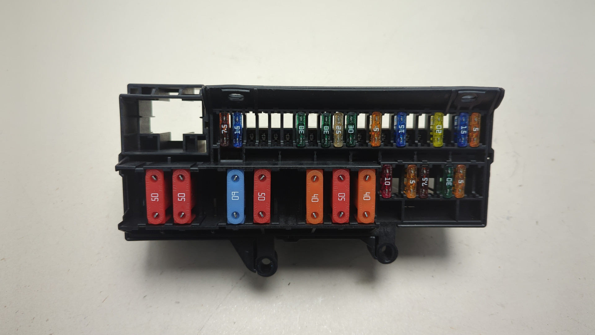 Блок предохранителей