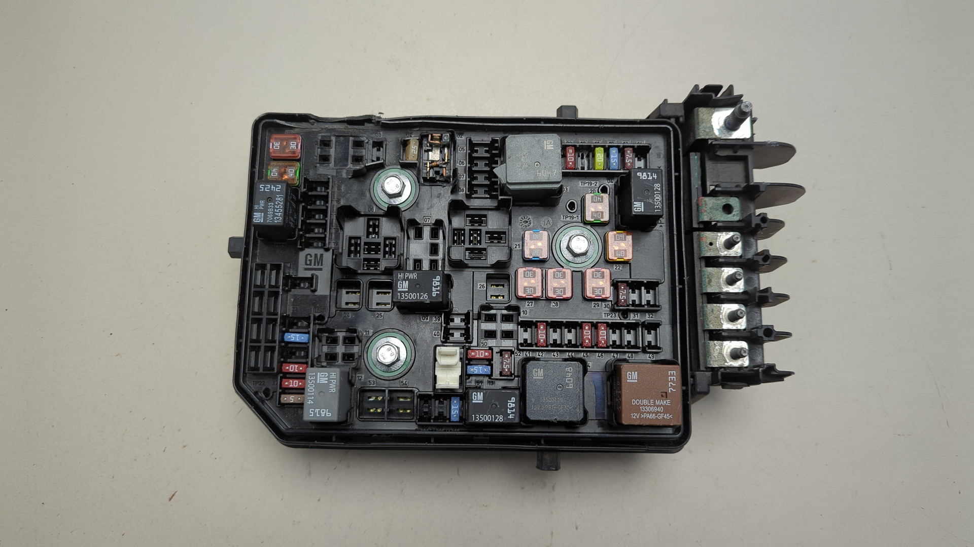 Блок предохранителей