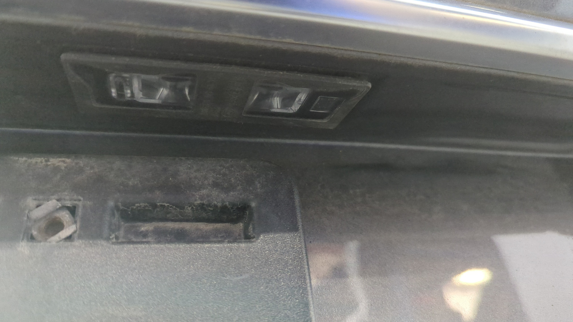 Дверь багажника