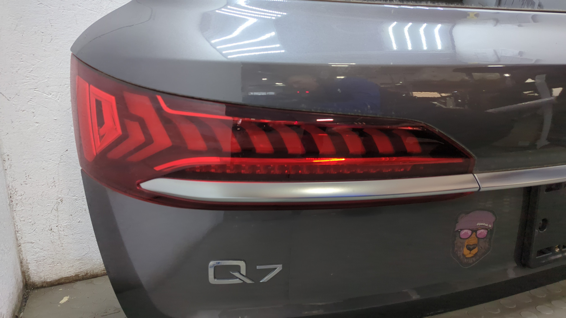 Дверь багажника