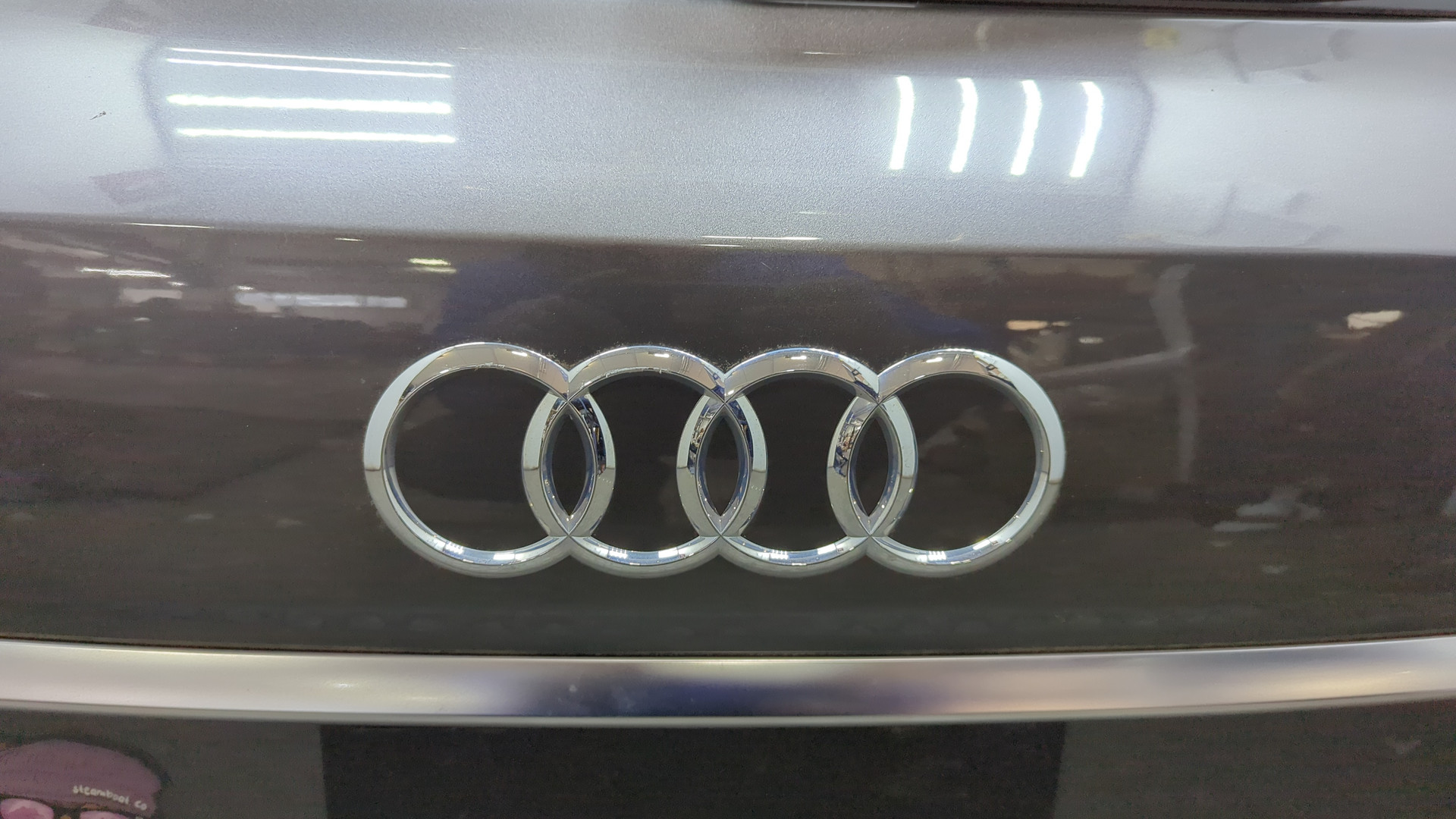 Дверь багажника