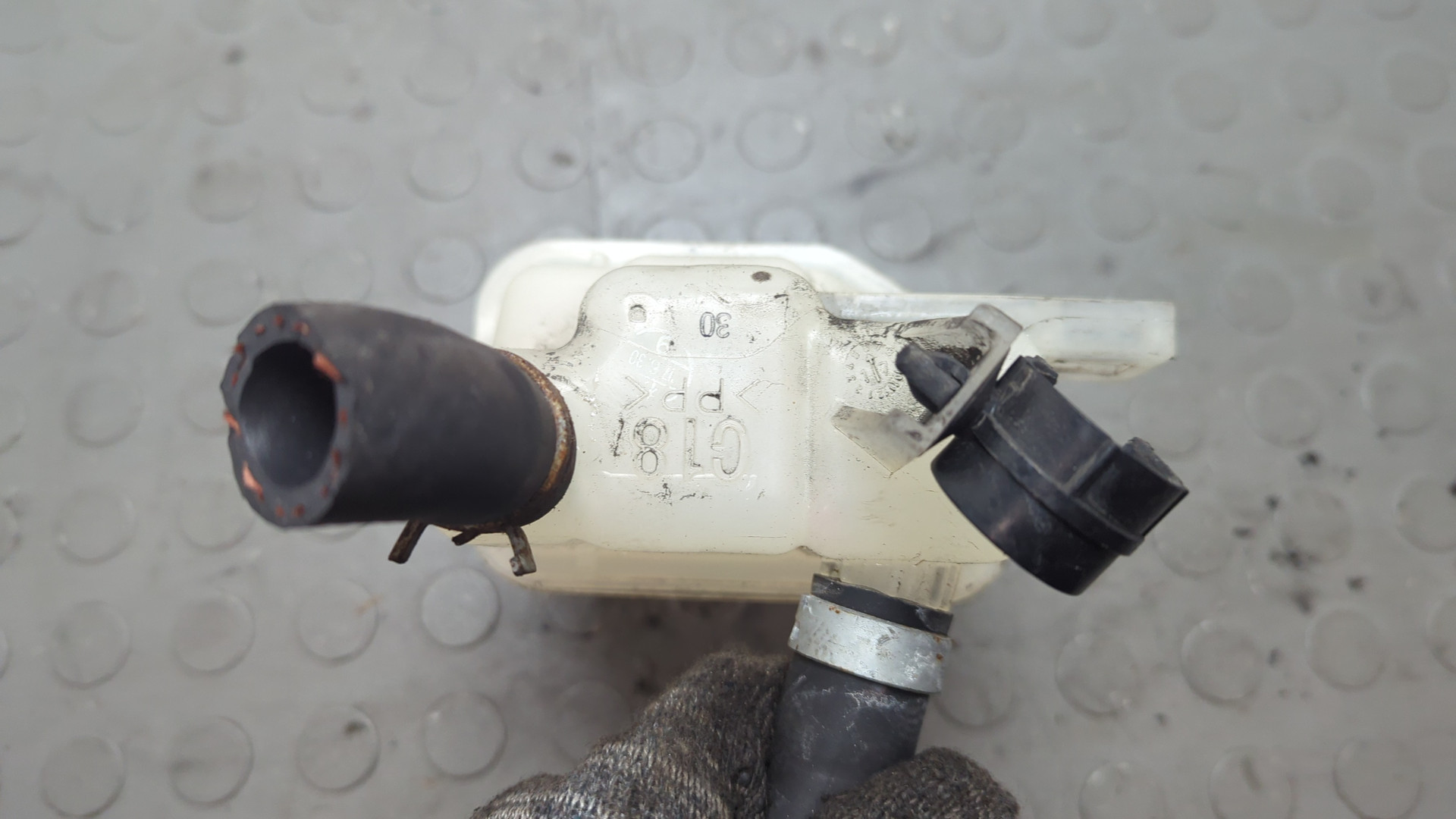 Бачок расширительный