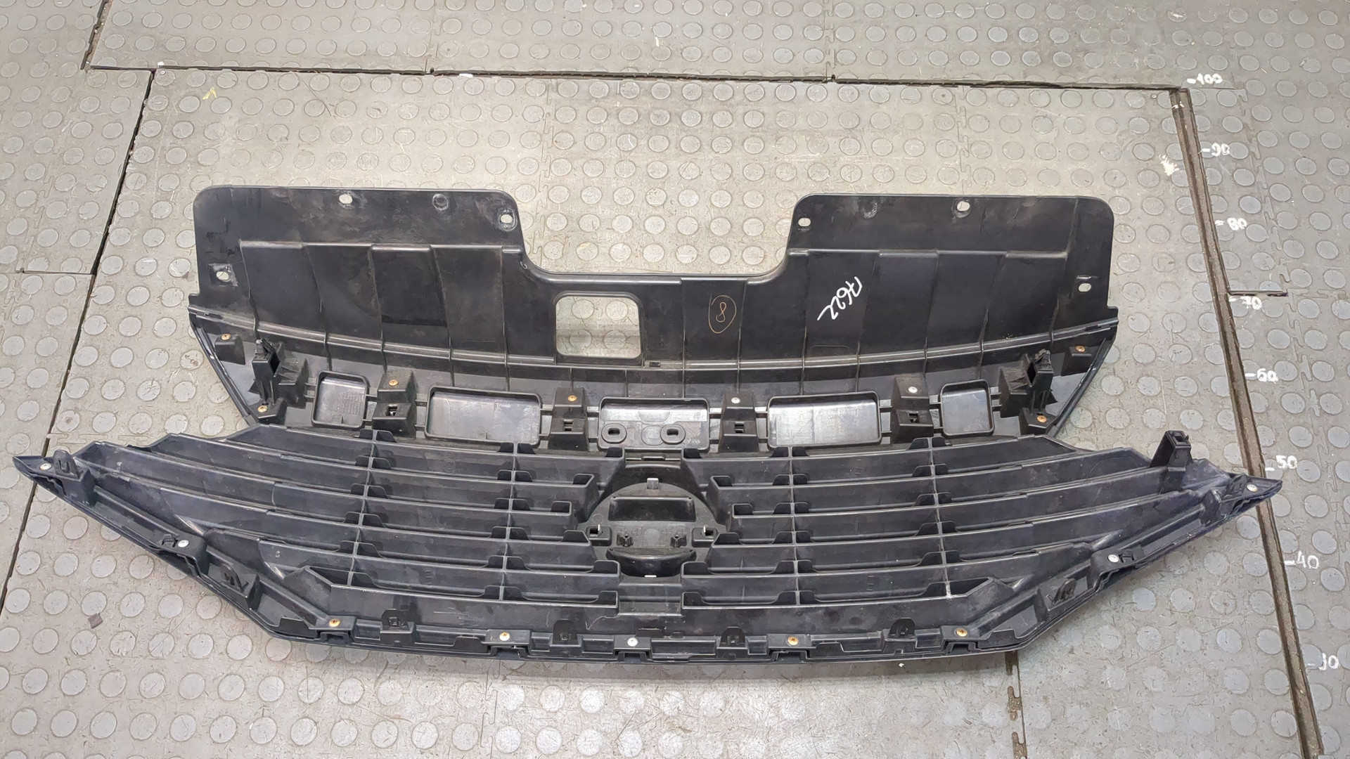 Решетка радиатора