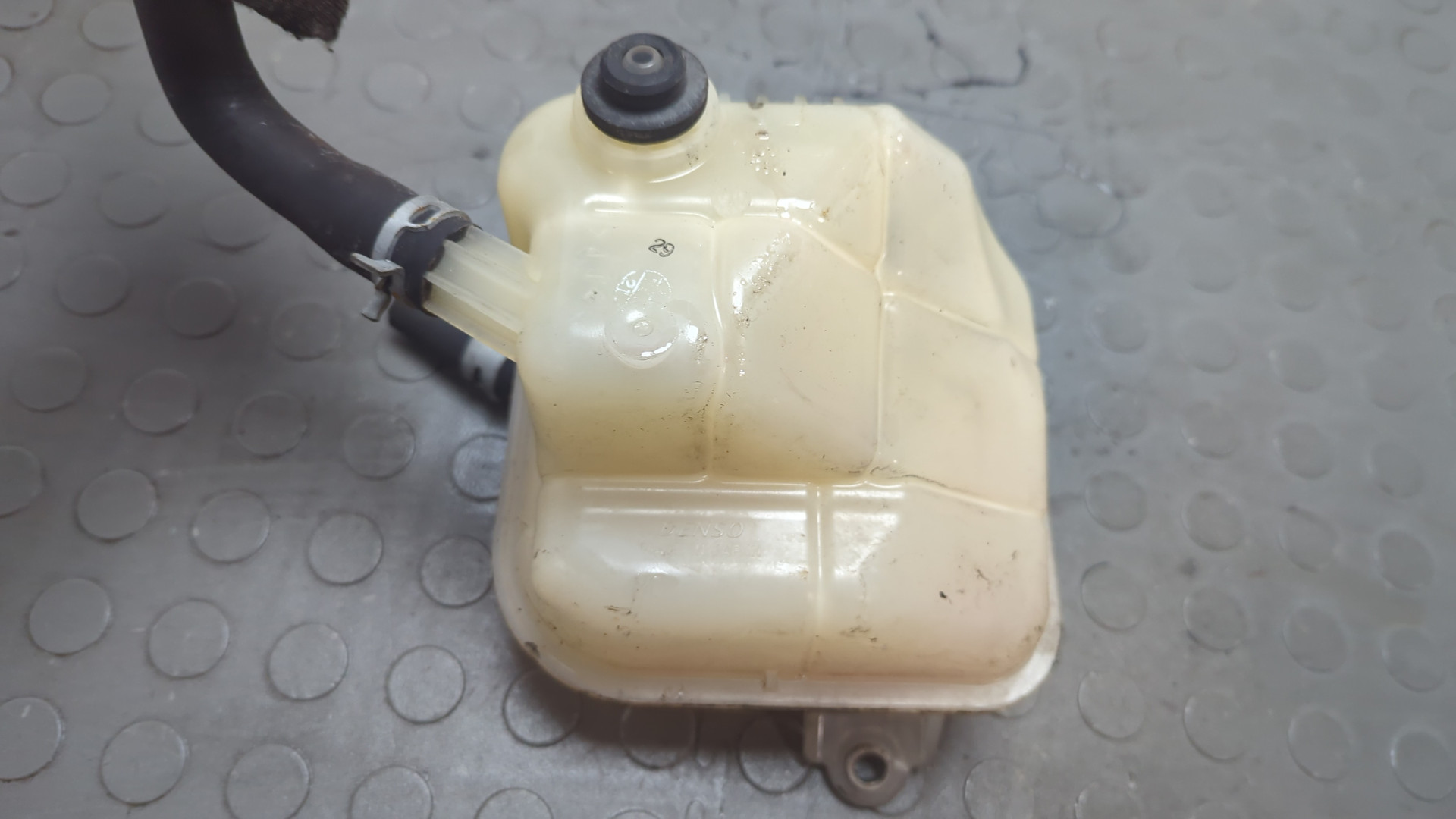 Бачок расширительный