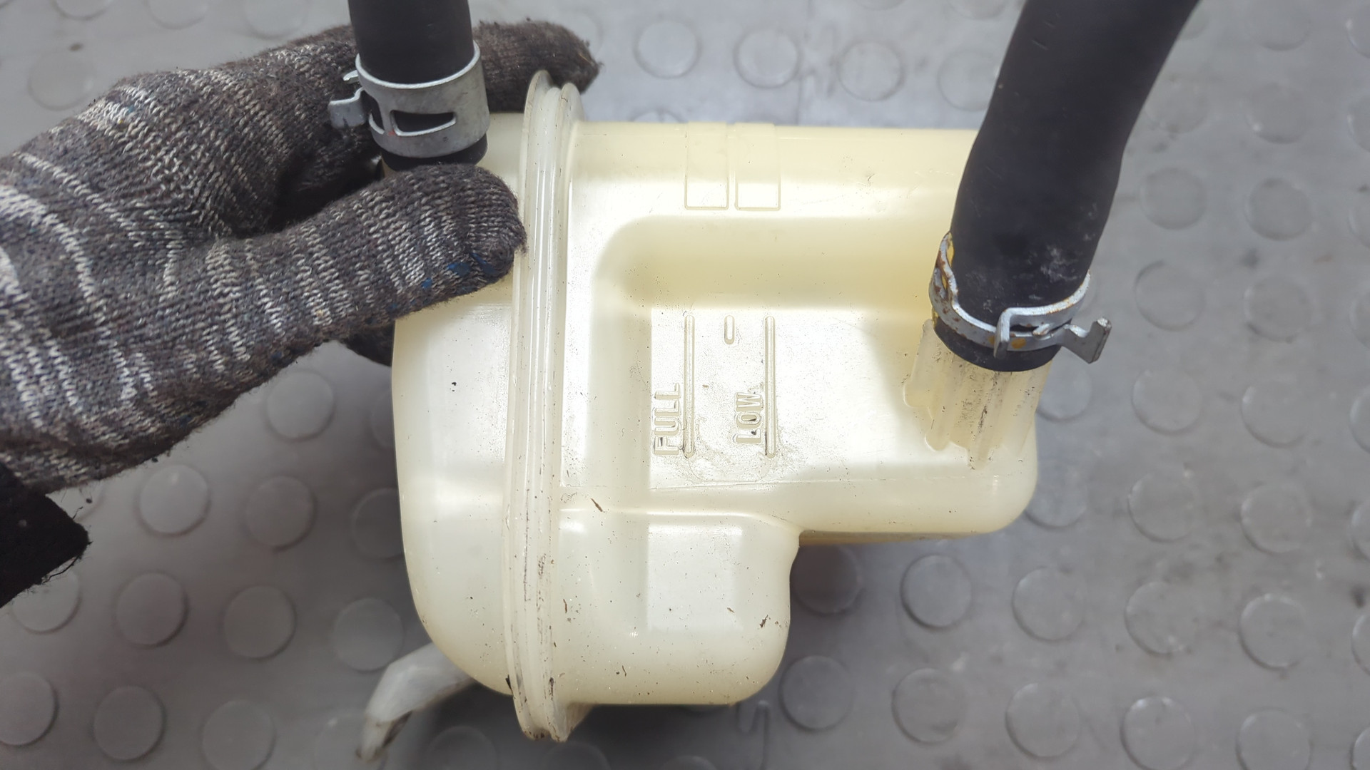 Бачок расширительный