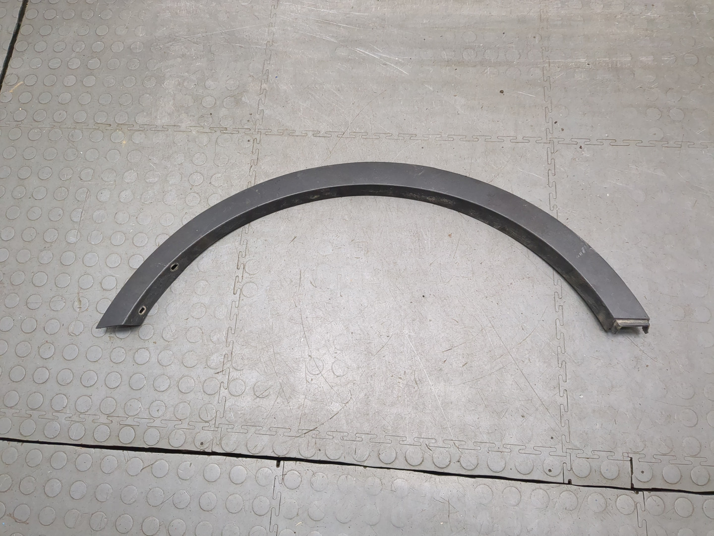 Молдинг заднего крыла правого