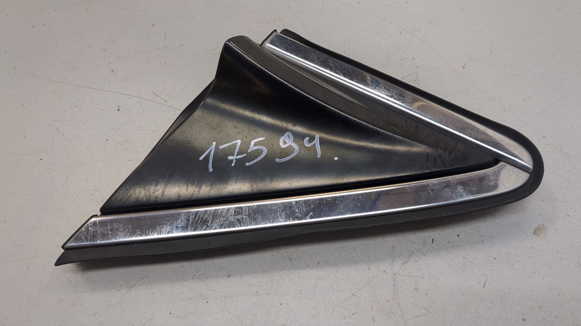 Накладка (кузов наружные)