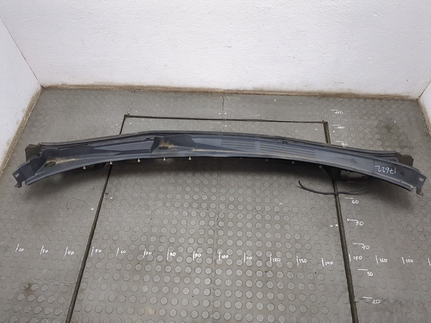 Решетка стеклоочистителей (Жабо)