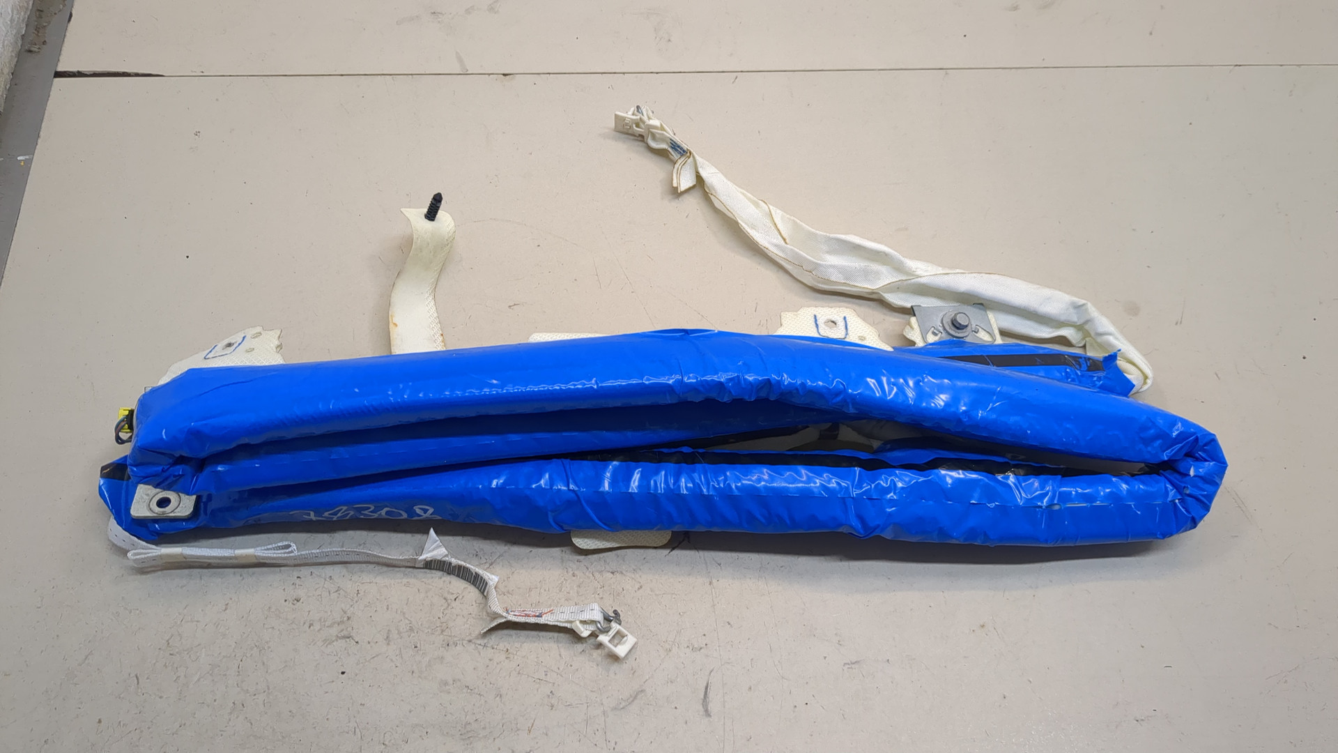 Подушка безопасности боковая (шторка)