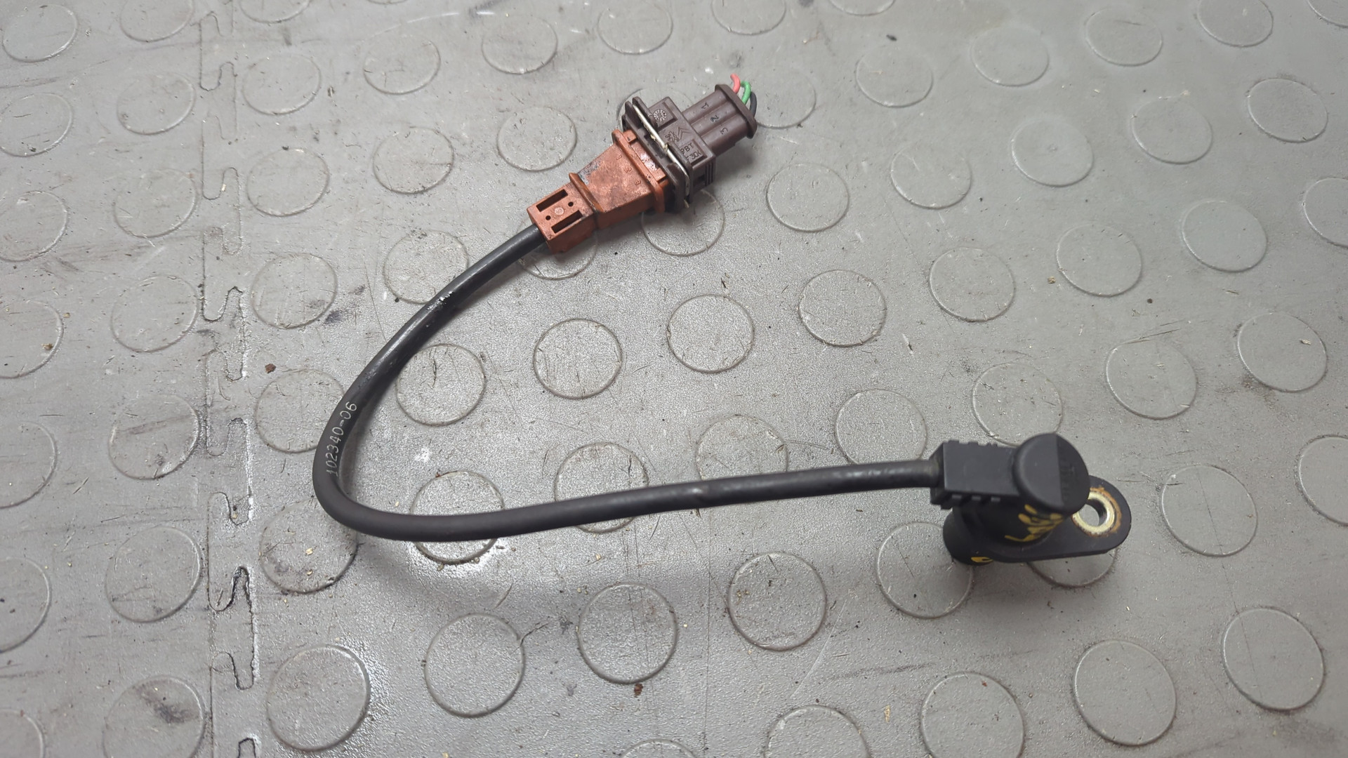 Датчик положения коленвала