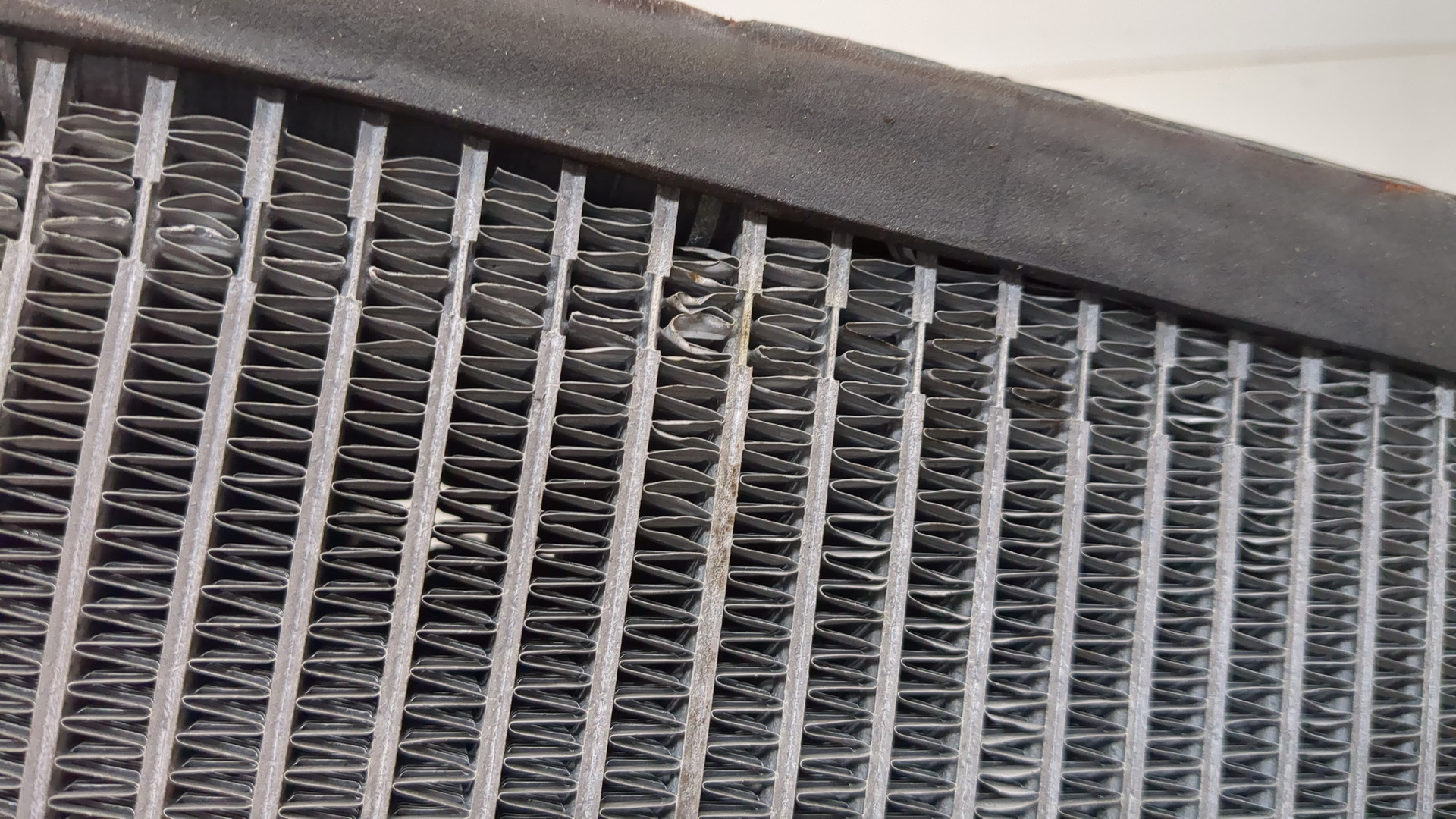 Радиатор кондиционера / конденсер