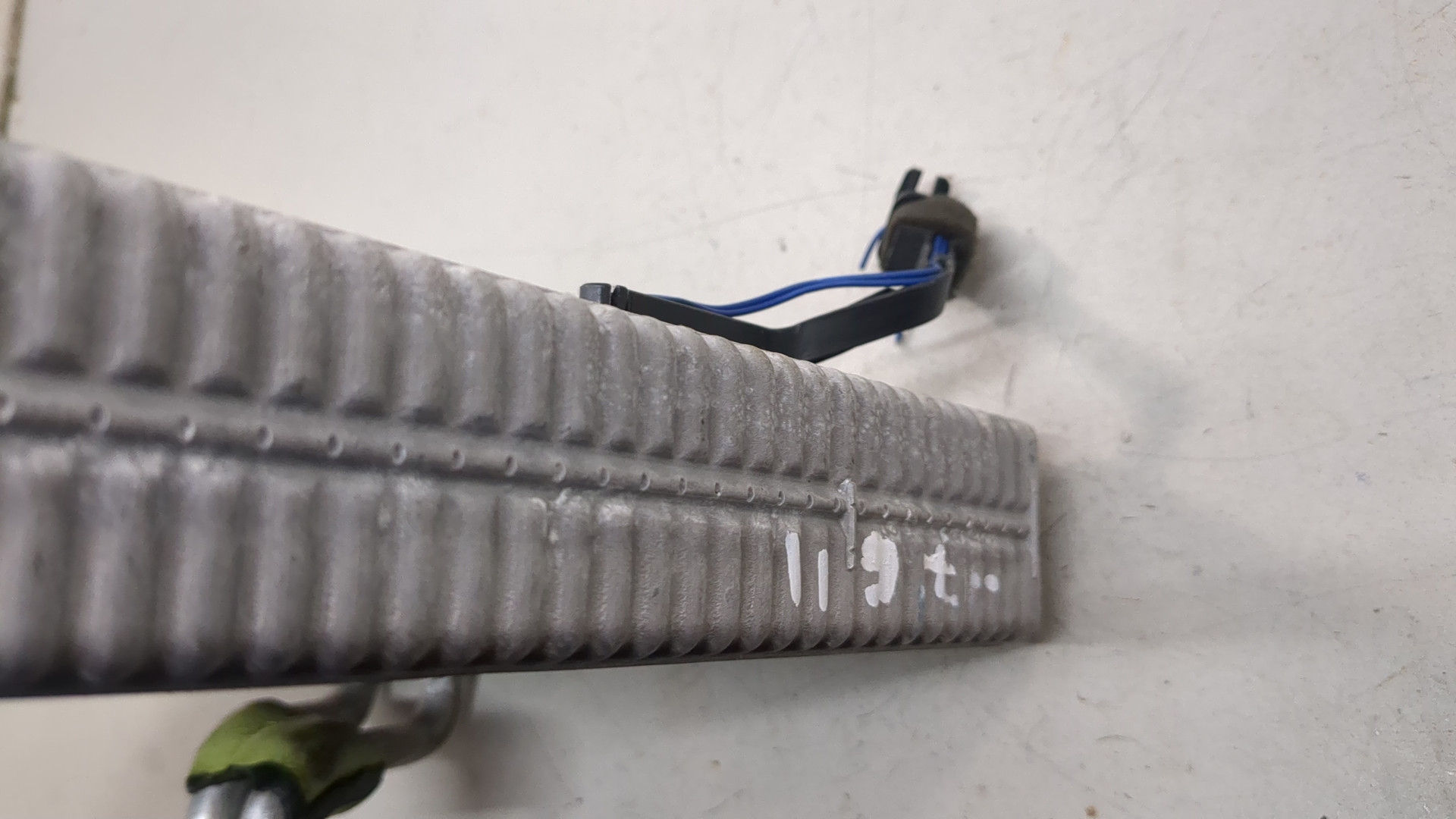 Радиатор кондиционера / конденсер