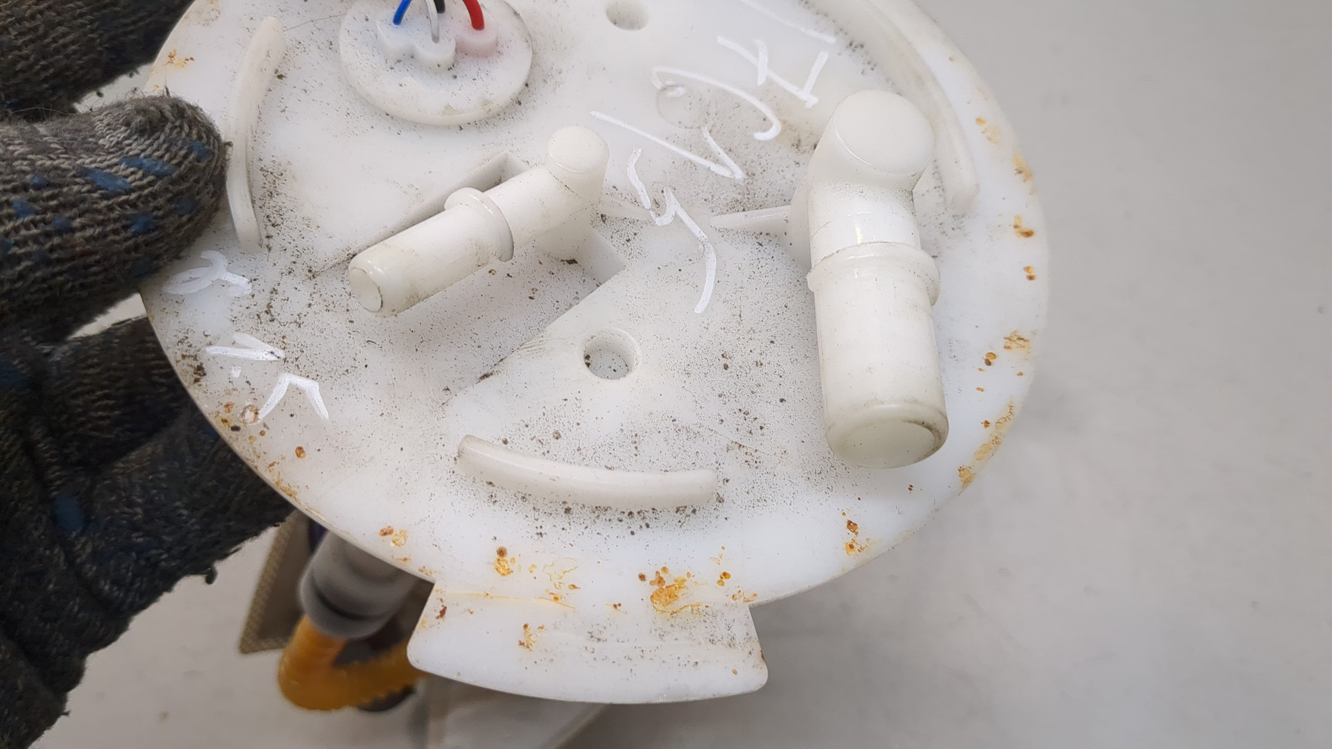 Насос топливный электрический