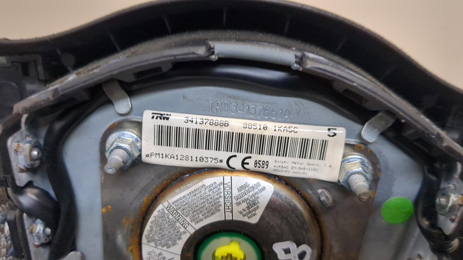 Подушка безопасности в рулевое колесо