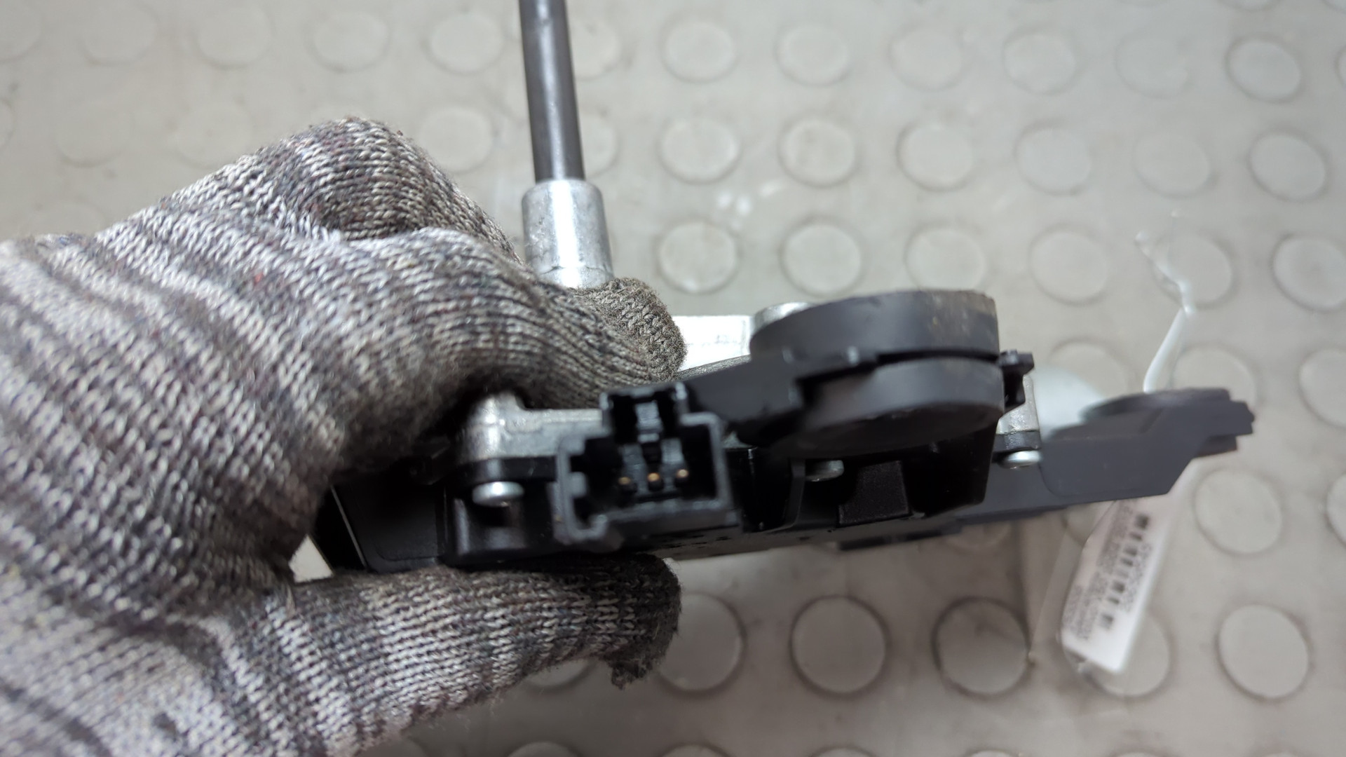 Моторчик стеклоочистителя задний