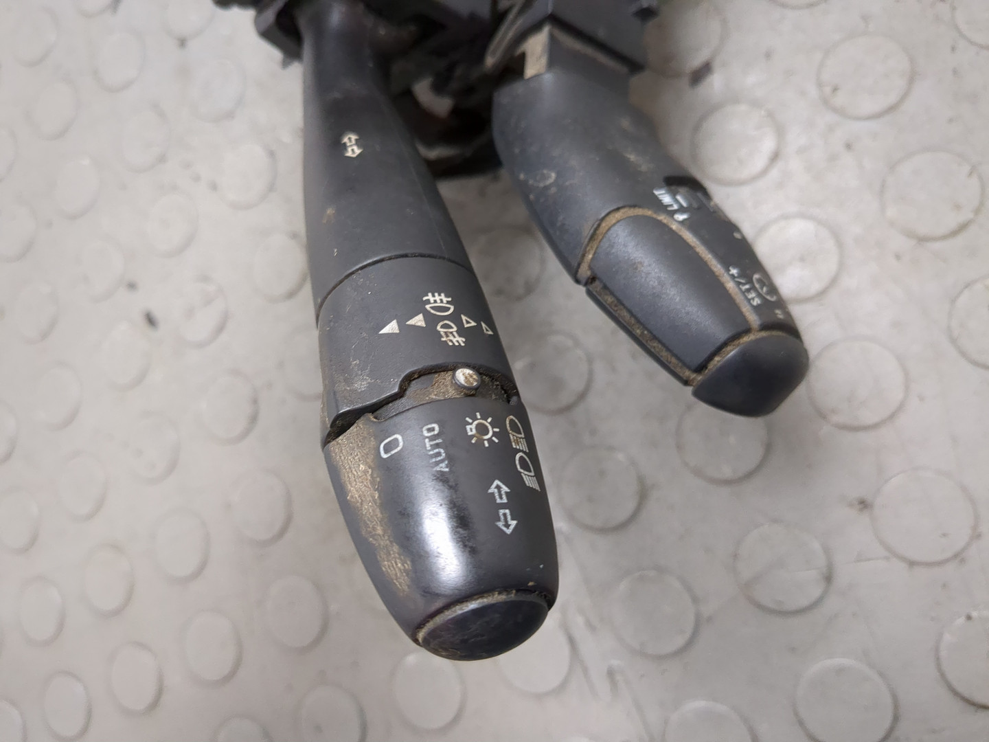 Переключатель подрулевой