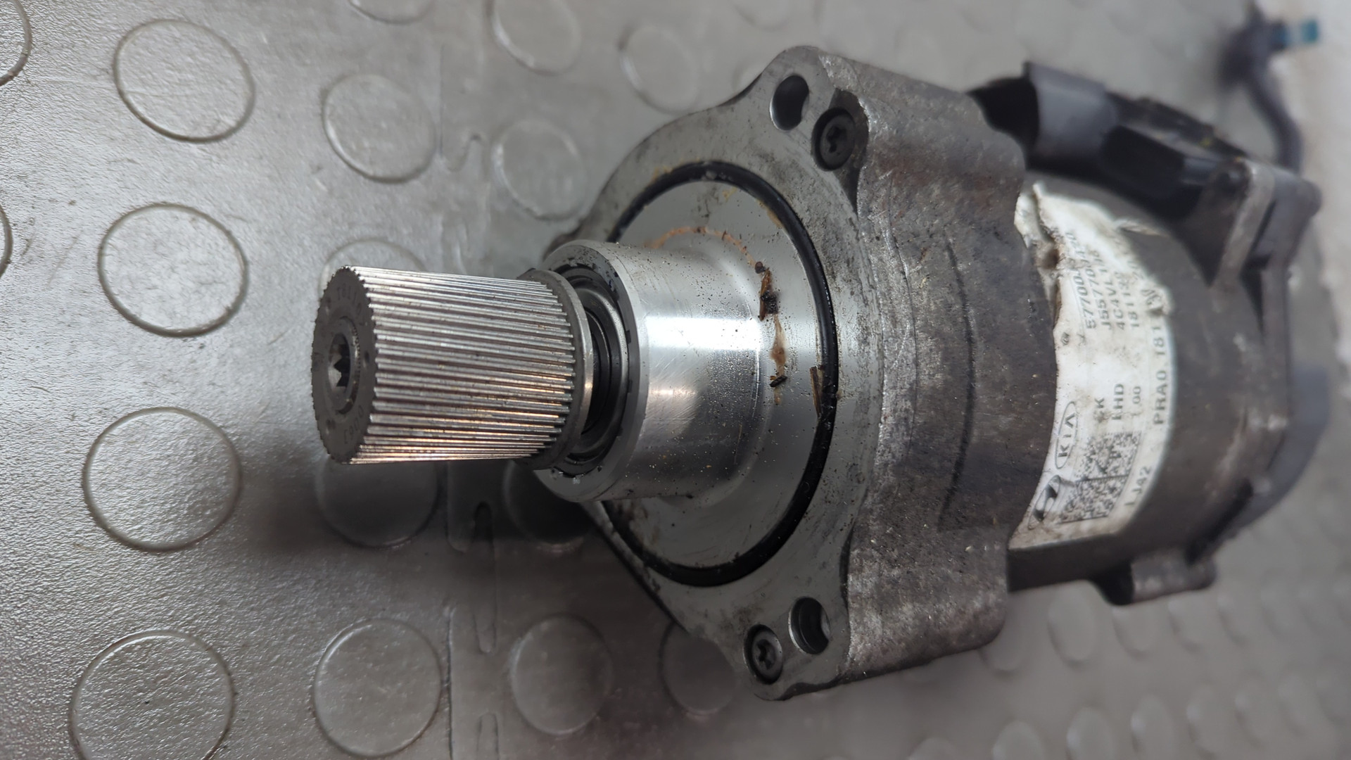 Серводвигатель рулевой рейки