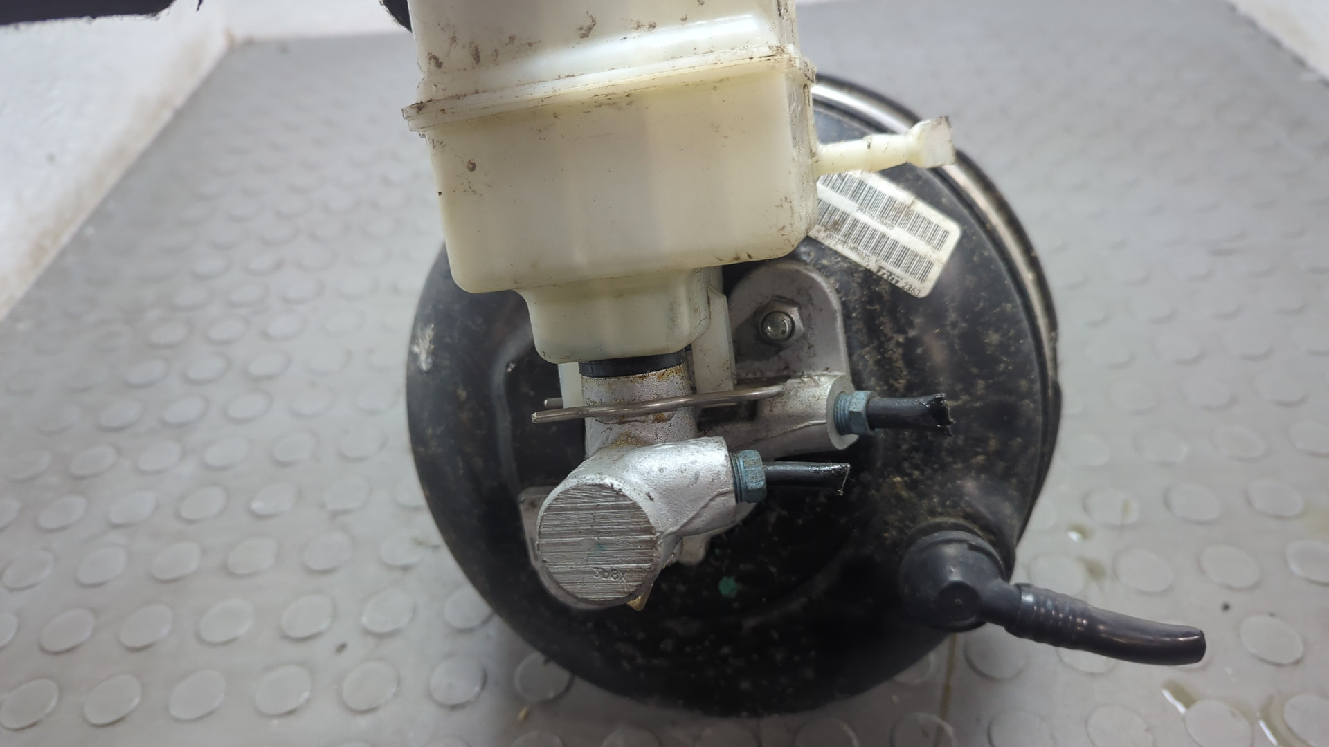 Цилиндр тормозной главный