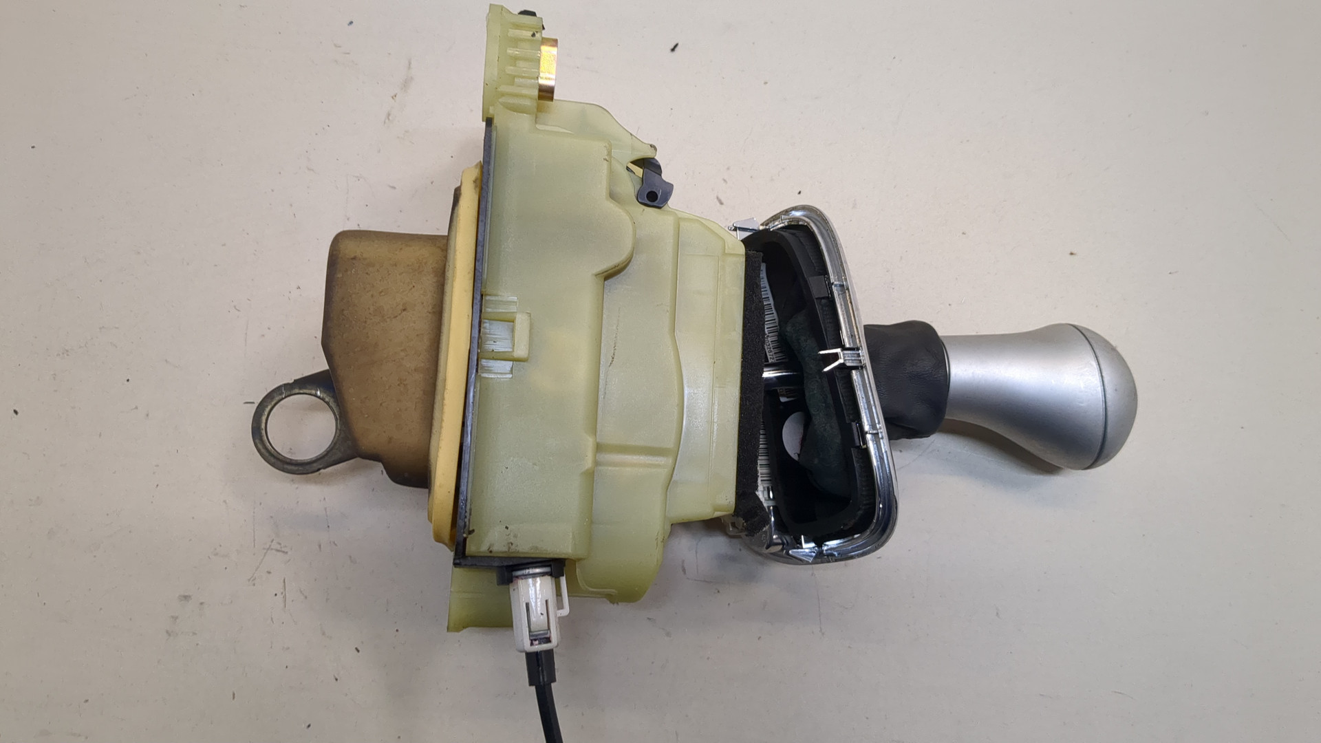 Кулиса МКПП / АКПП