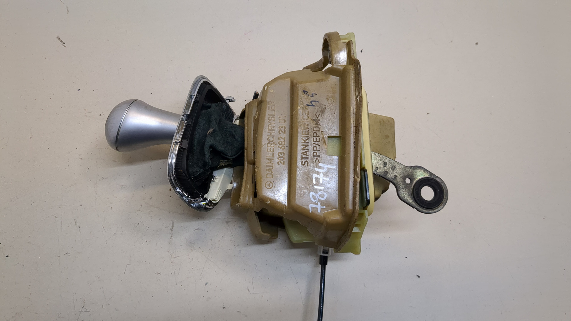 Кулиса МКПП / АКПП