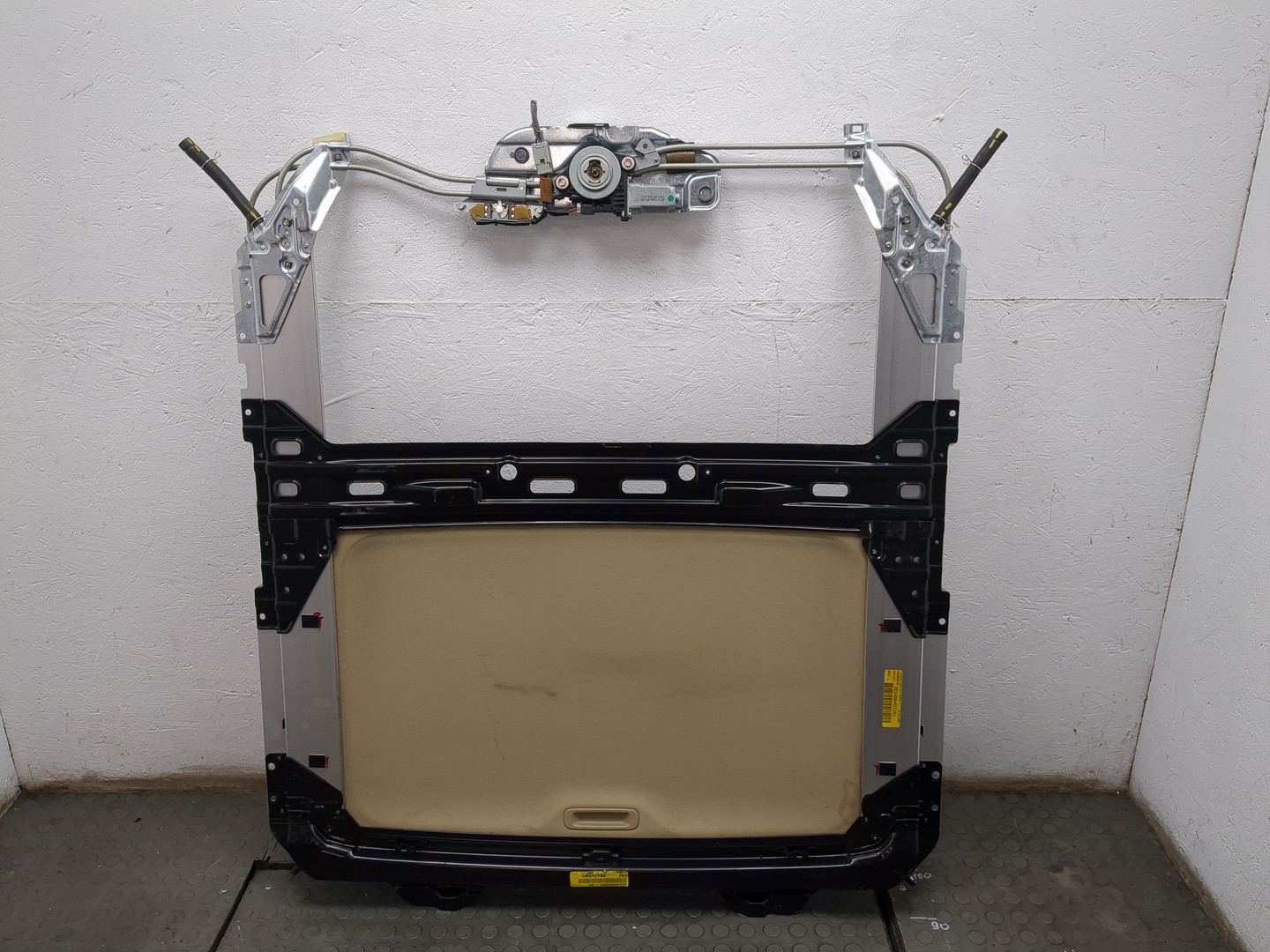 Люк в сборе электрический