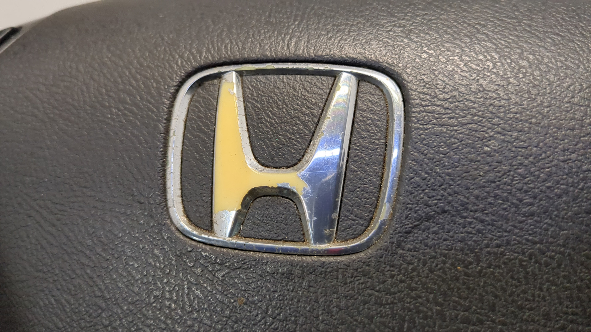 Рулевое колесо (руль)