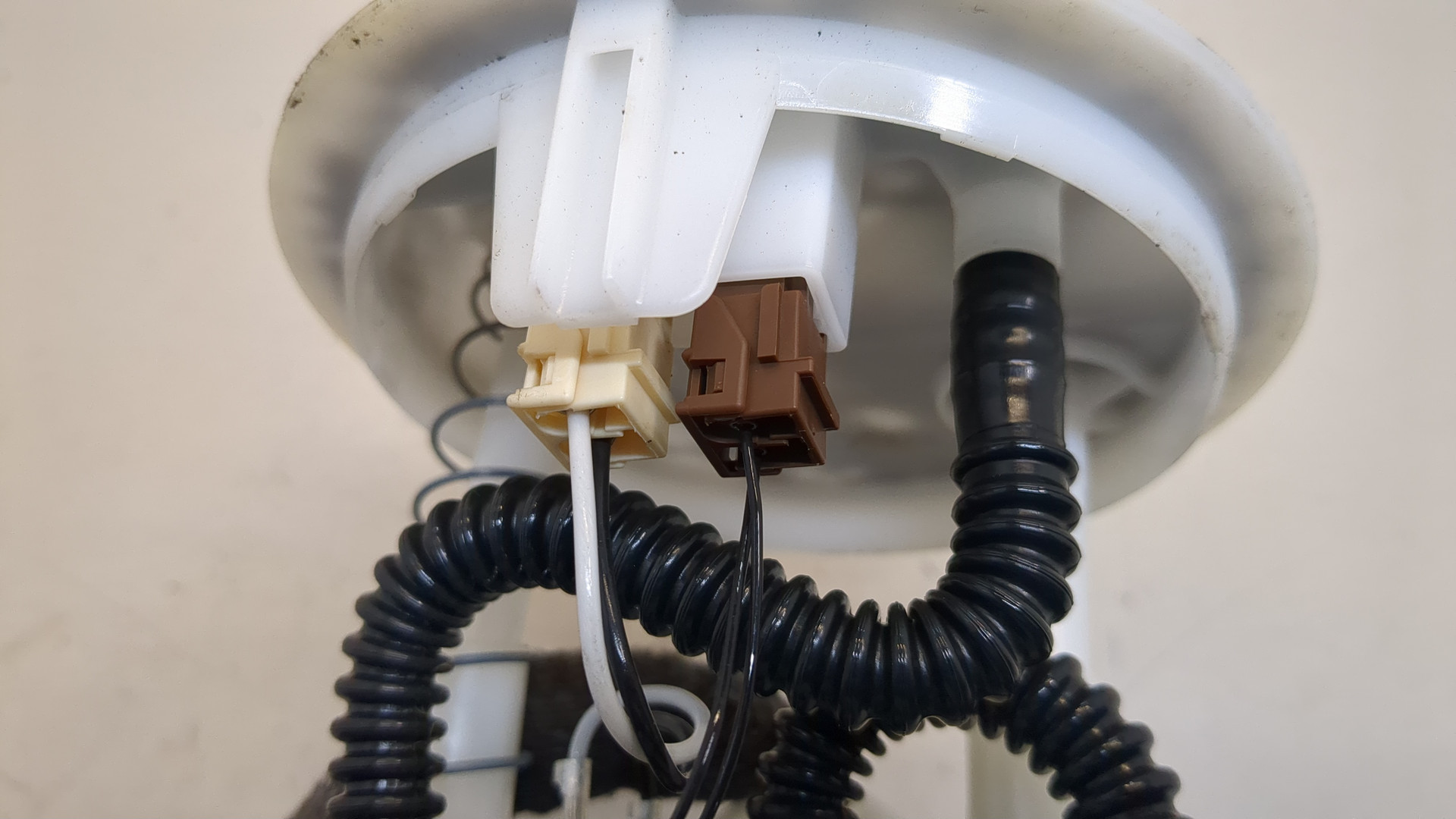 Насос топливный электрический