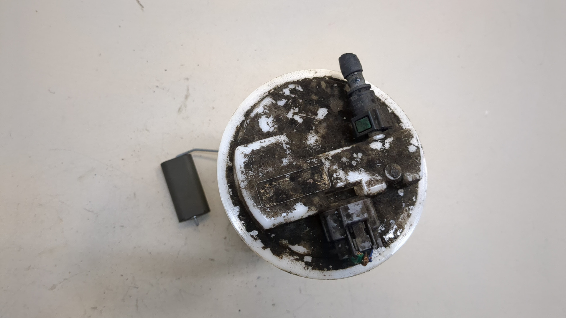 Насос топливный электрический