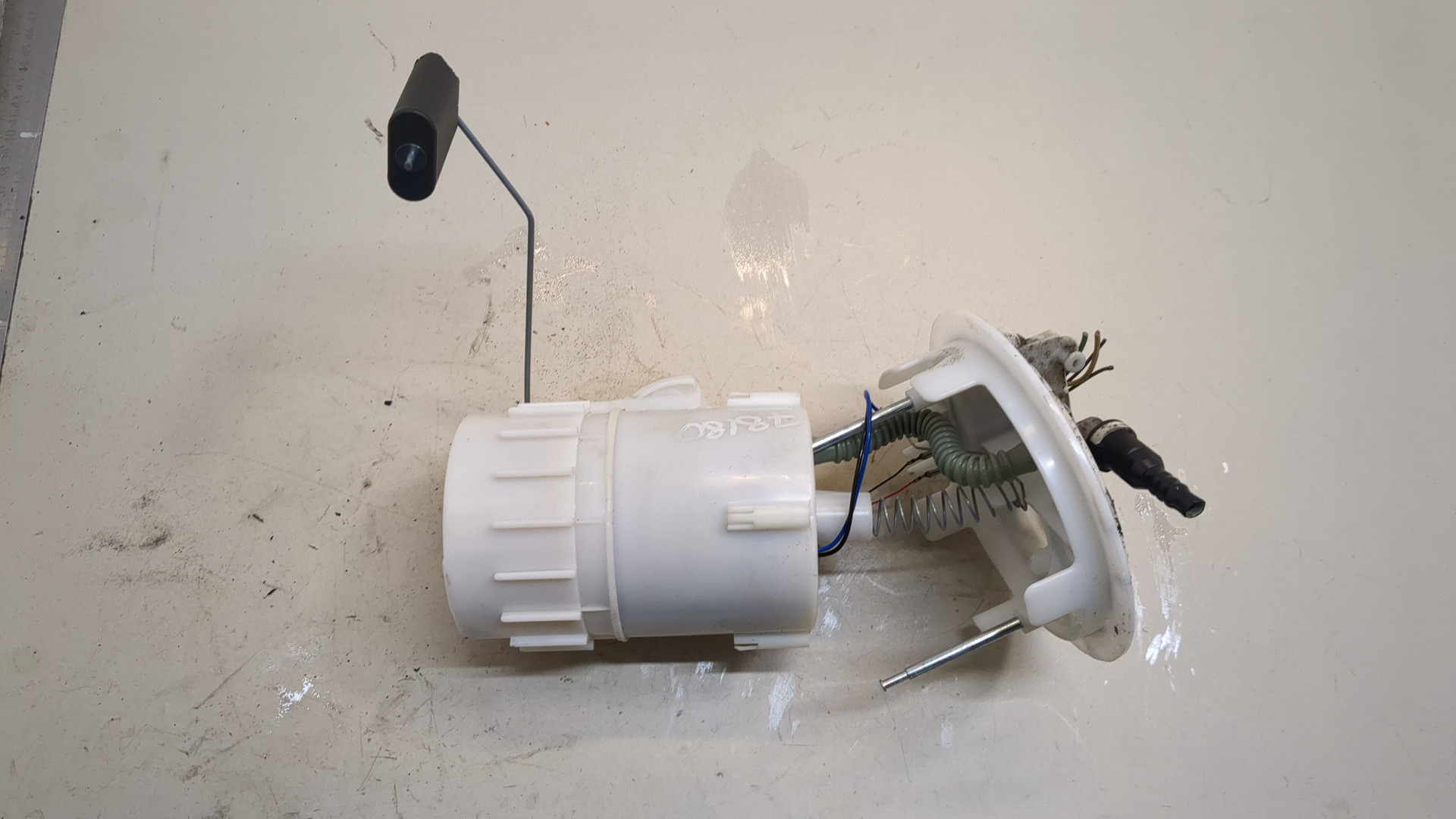 Насос топливный электрический