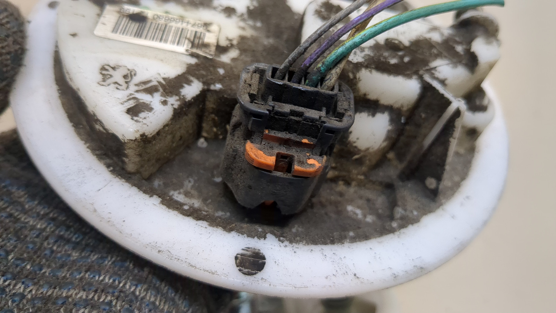 Насос топливный электрический