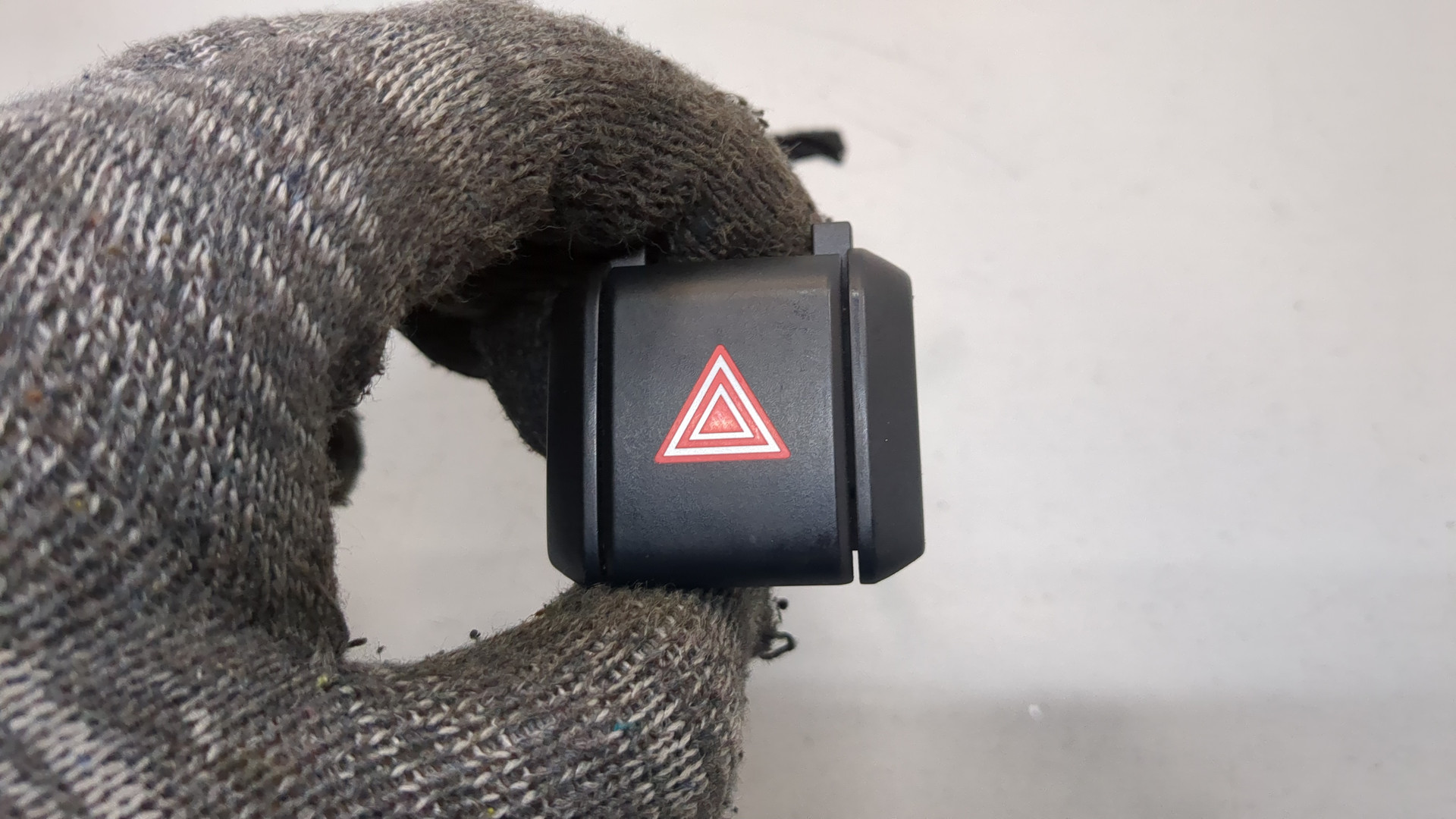 Кнопка аварийной остановки