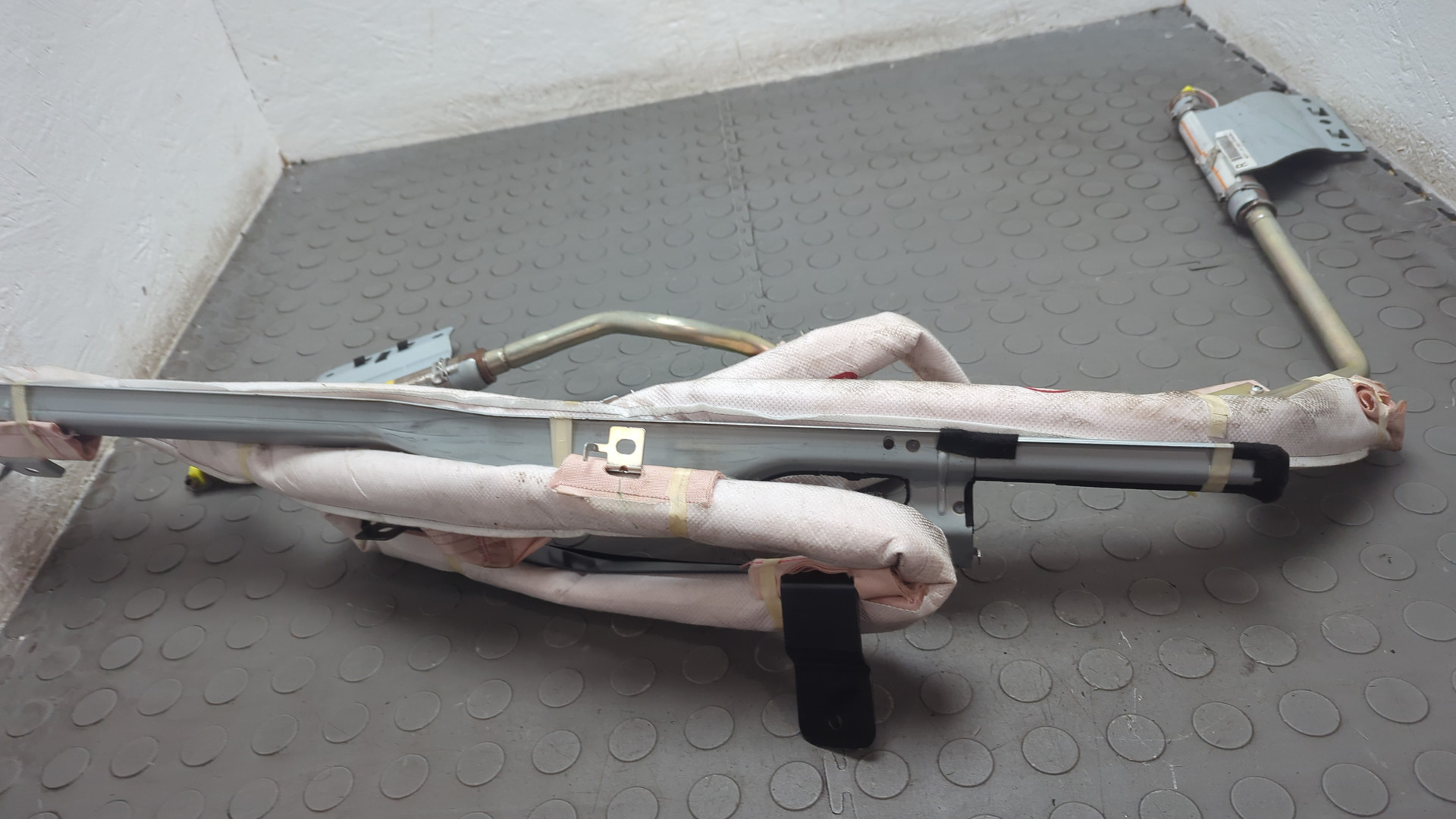 Подушка безопасности боковая (шторка)