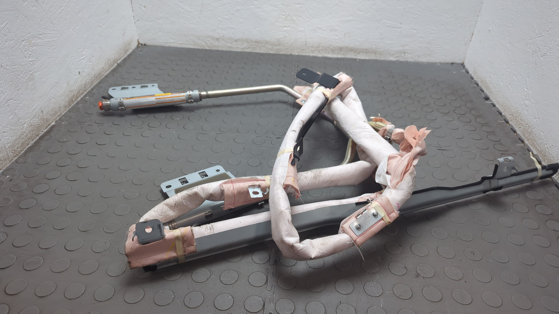 Подушка безопасности боковая (шторка)