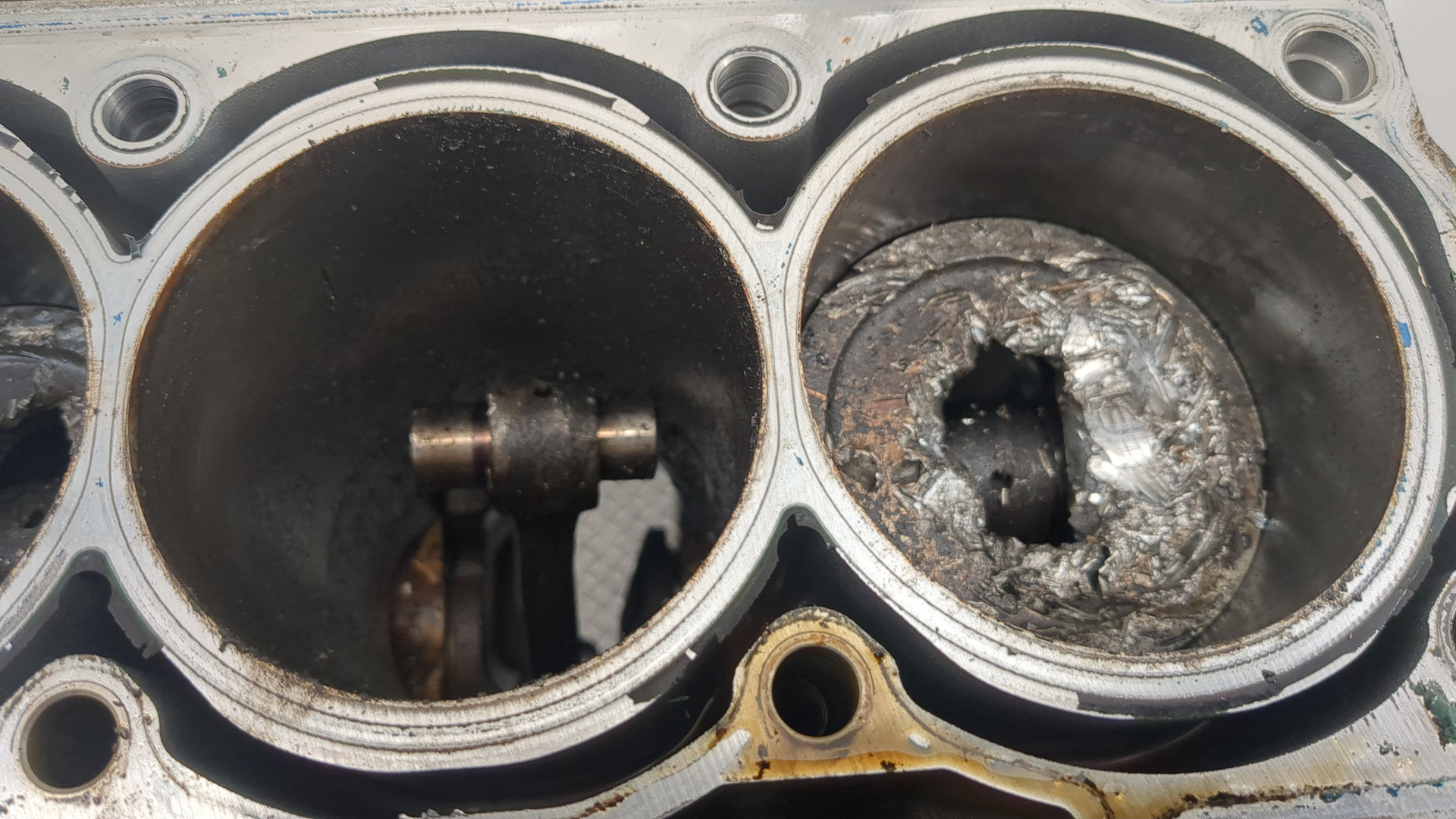 Блок двигателя