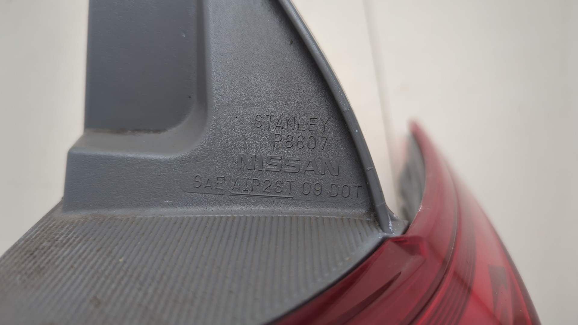 Фонарь задний правый