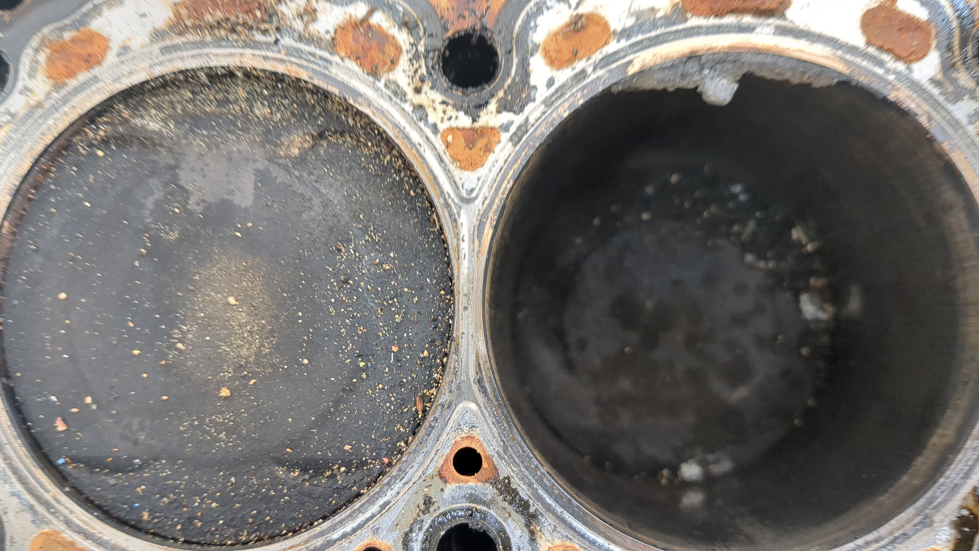 Блок двигателя