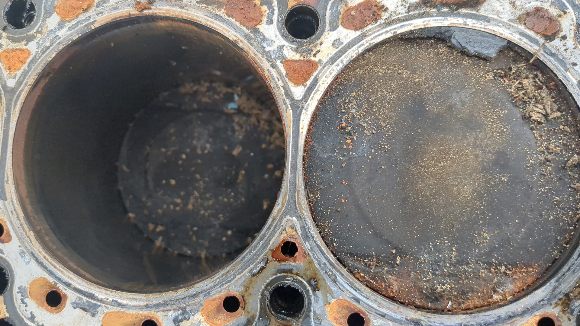 Блок двигателя