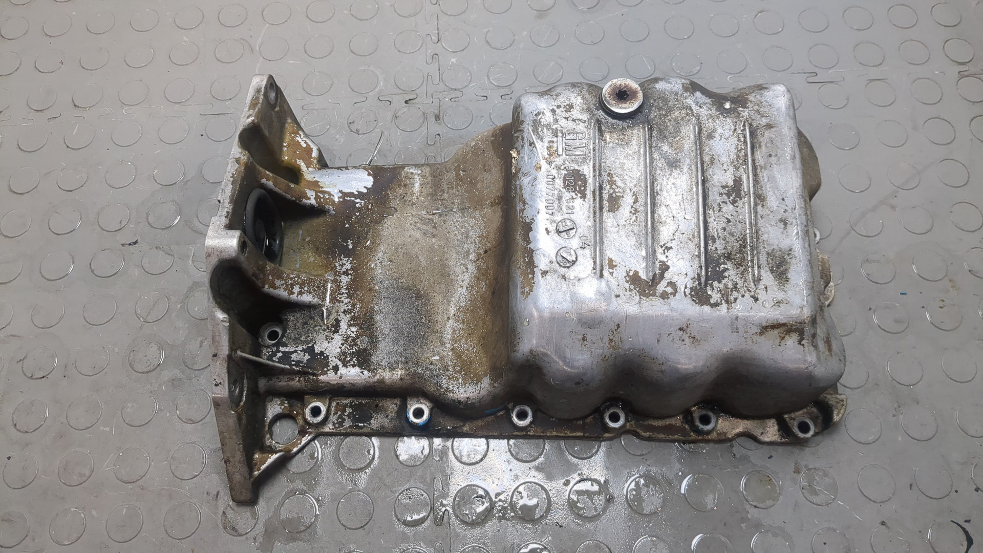 Поддон масляный двигателя (картер)