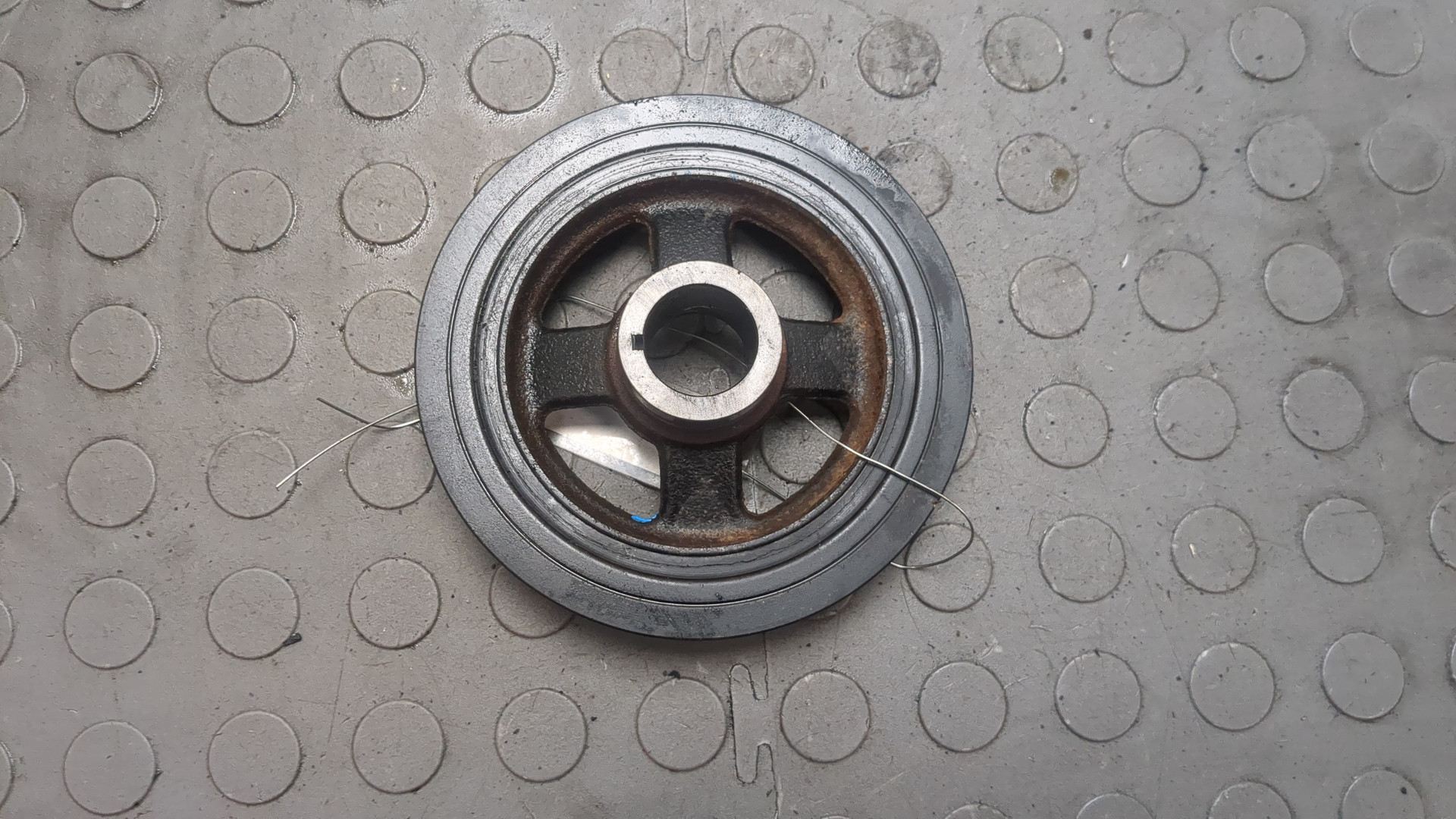 Шкив коленвала