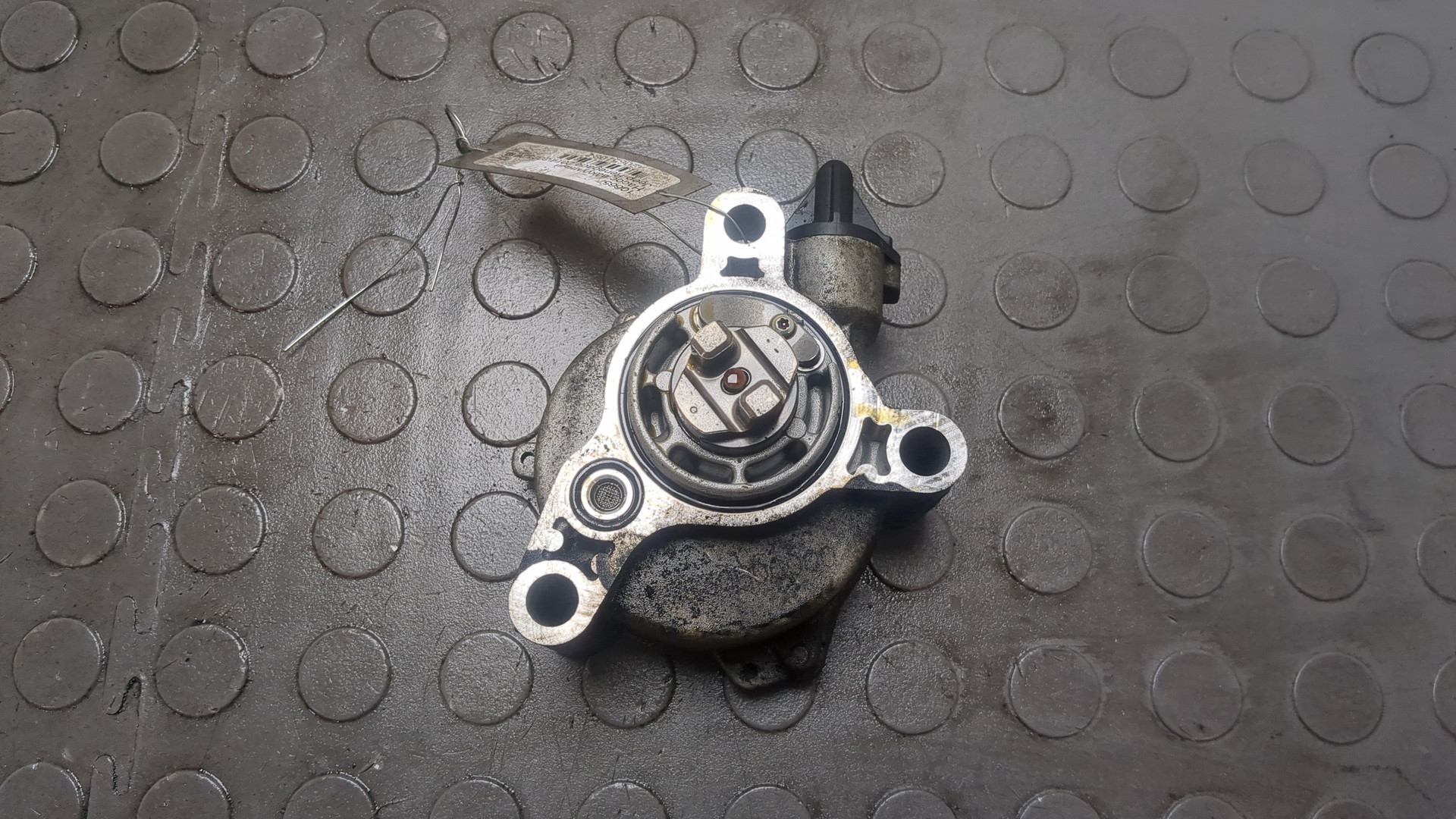 Насос вакуумный