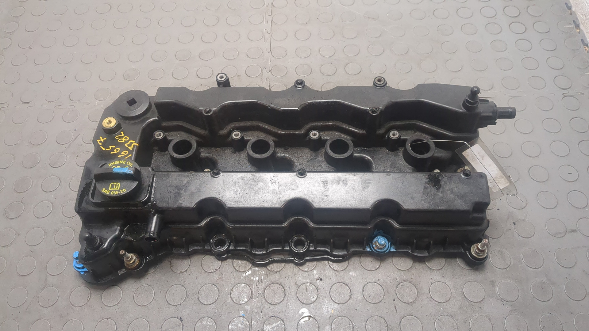 Крышка клапанная ГБЦ