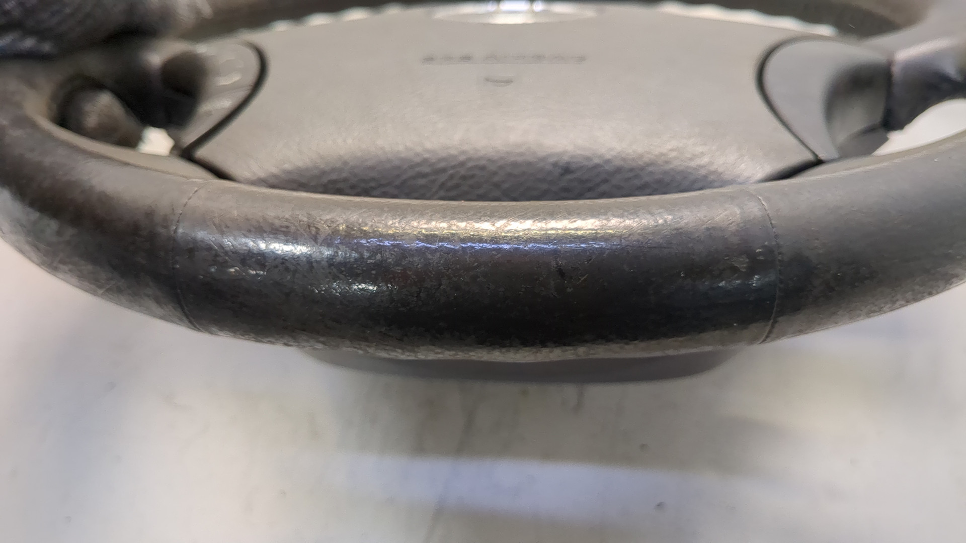 Рулевое колесо (руль)