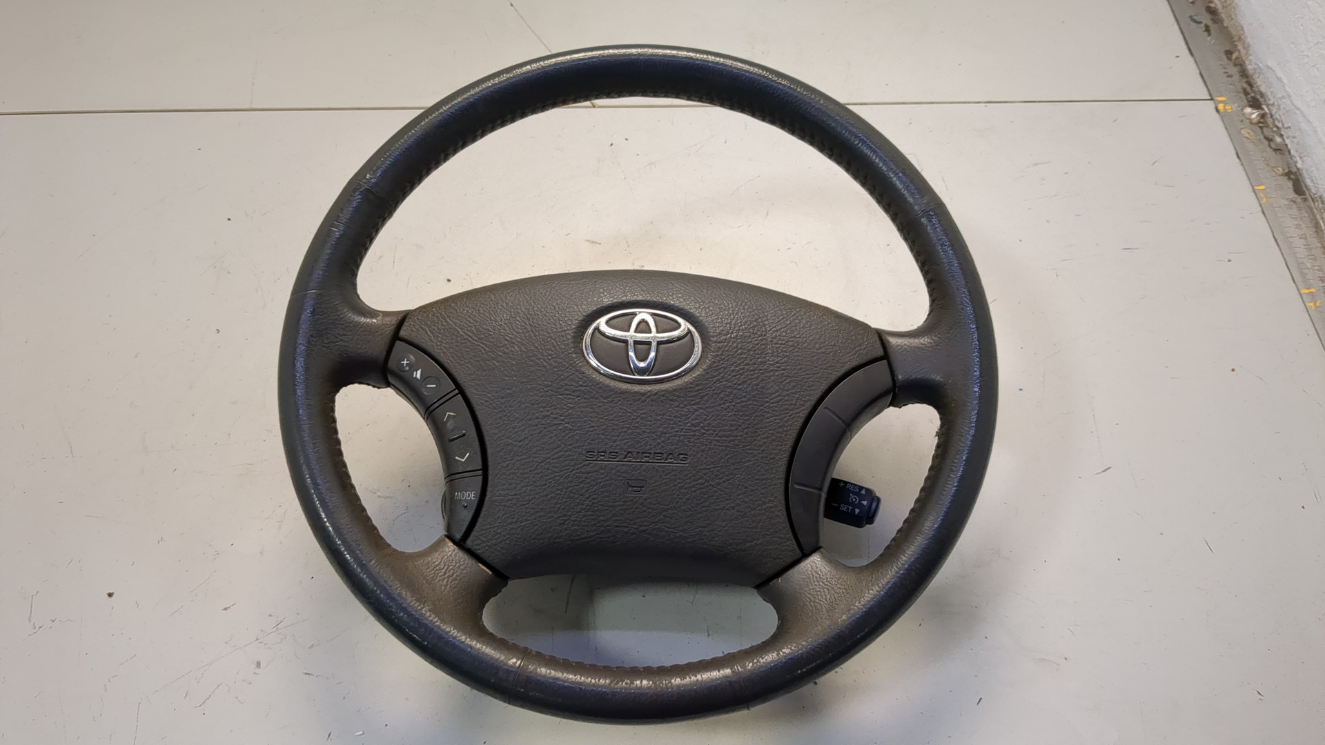 Рулевое колесо (руль)