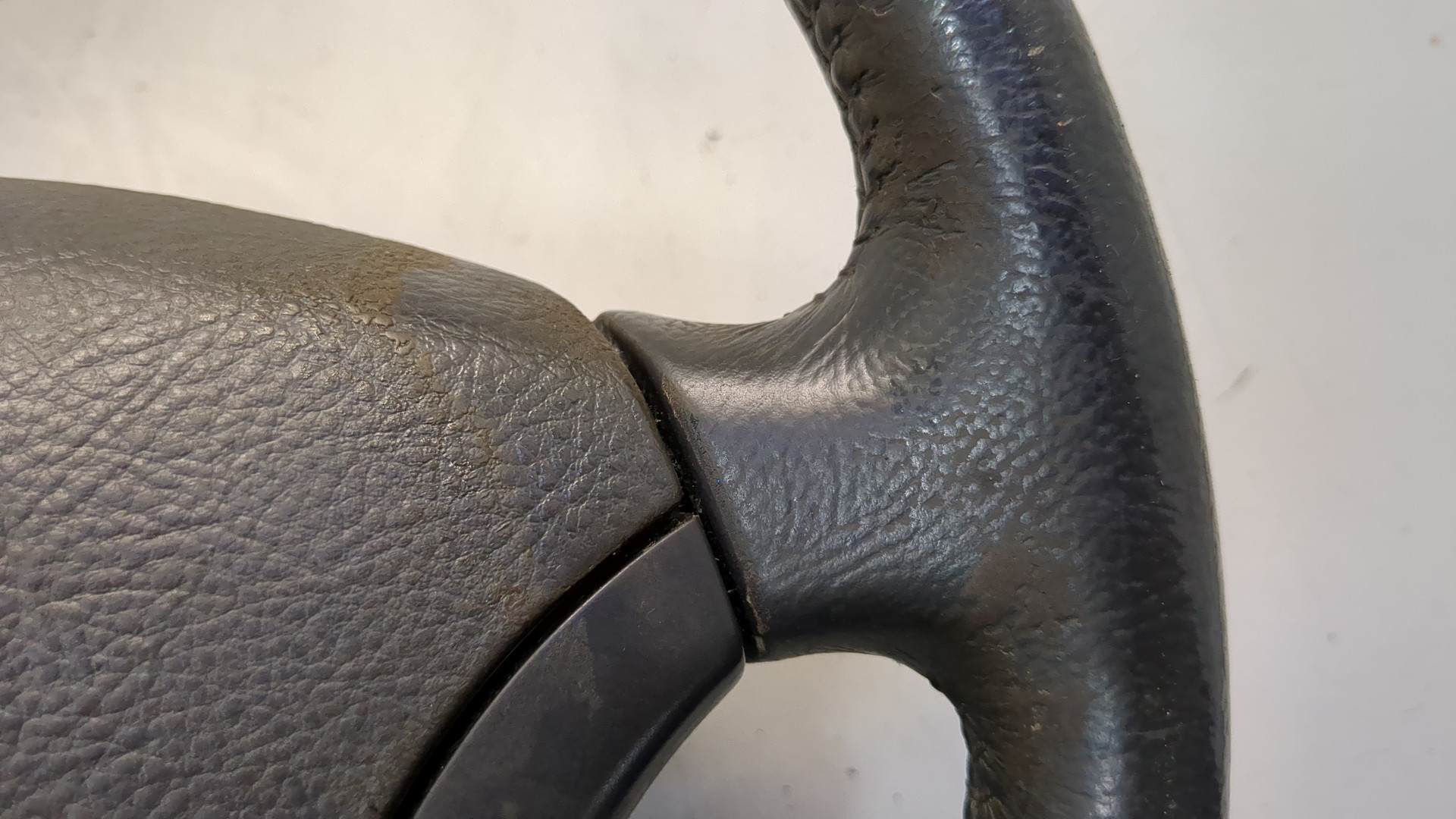 Рулевое колесо (руль)