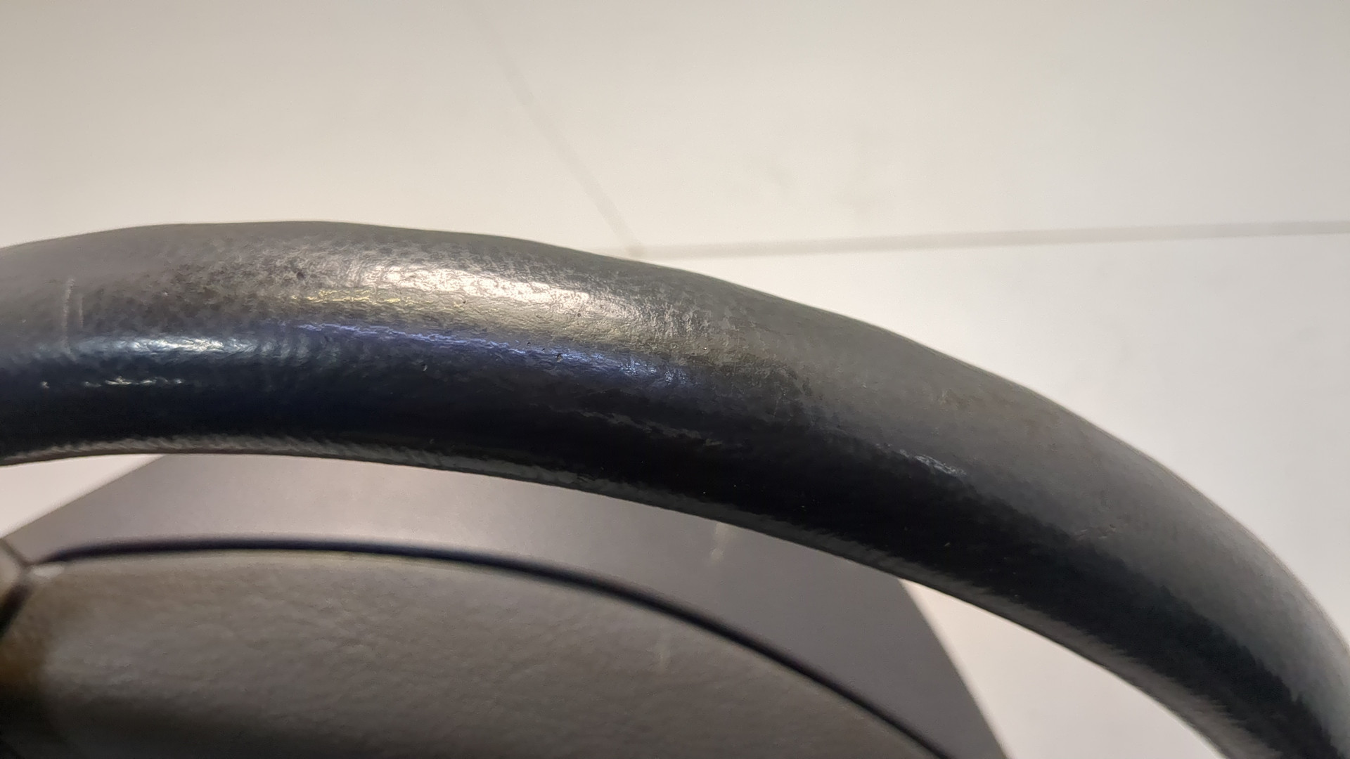 Рулевое колесо (руль)