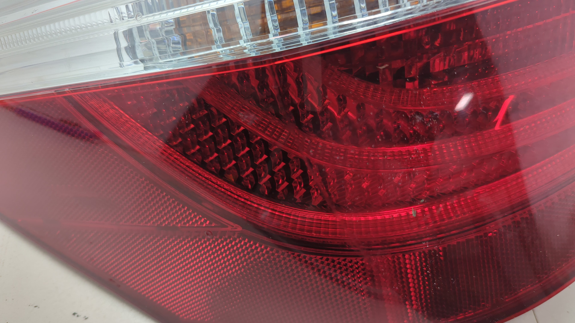 Фонарь задний левый