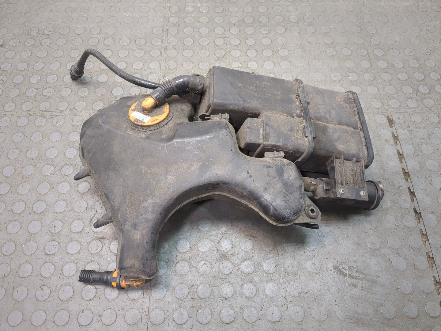 Абсорбер (фильтр угольный)